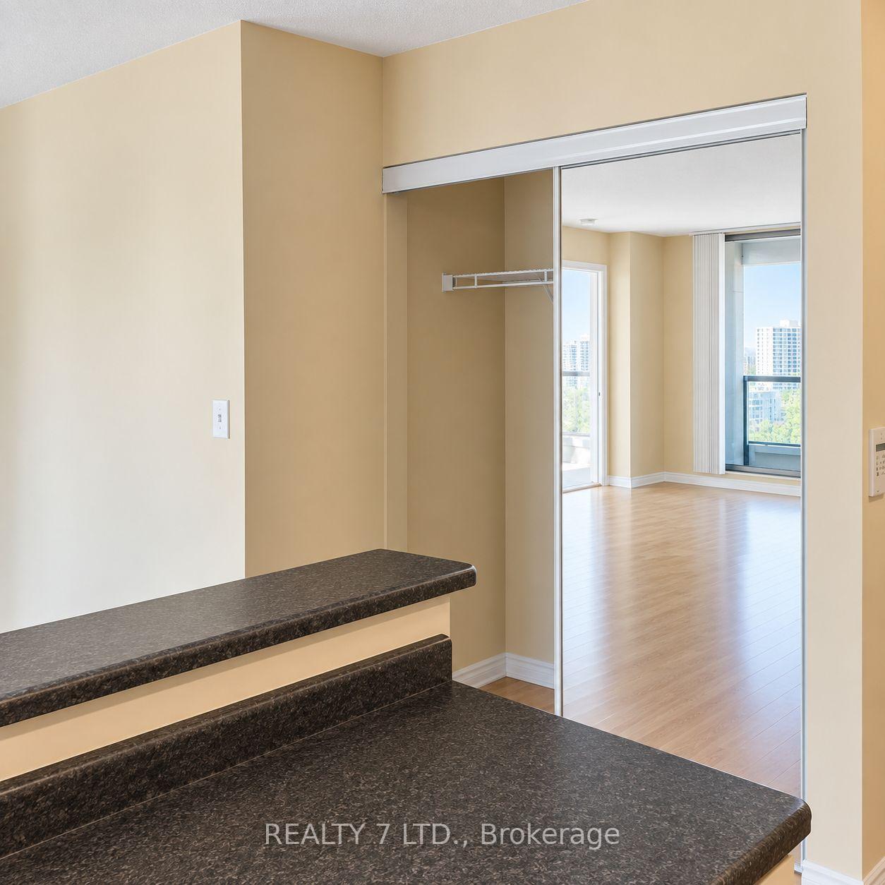 Photo 25 of Unit 912, 7 Lorraine Drive, North York, Willowdale West — HOMEH