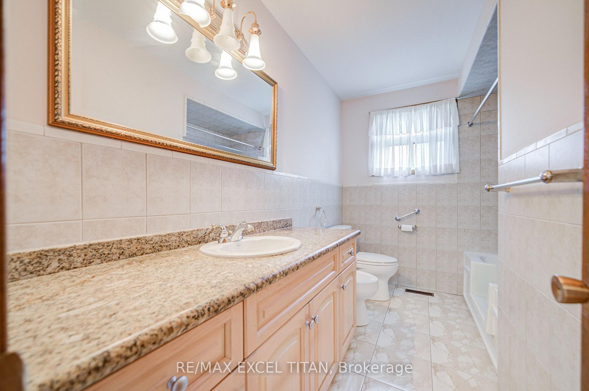 Photo 10 of 7 Muir Avenue, North York, Humber Summit — HOMEH