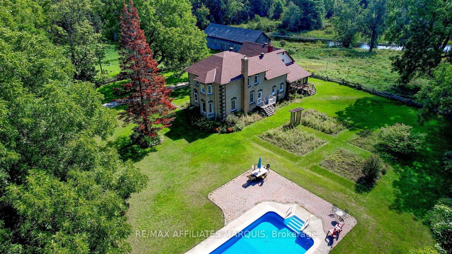 Photo 2 of 919 Upper Scotch Line Road, Tay Valley, Bathurst/Burgess & Sherbrooke (North Burgess) Twp — HOMEH