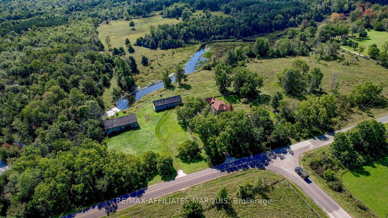 Photo 4 of 919 Upper Scotch Line Road, Tay Valley, Bathurst/Burgess & Sherbrooke (North Burgess) Twp — HOMEH