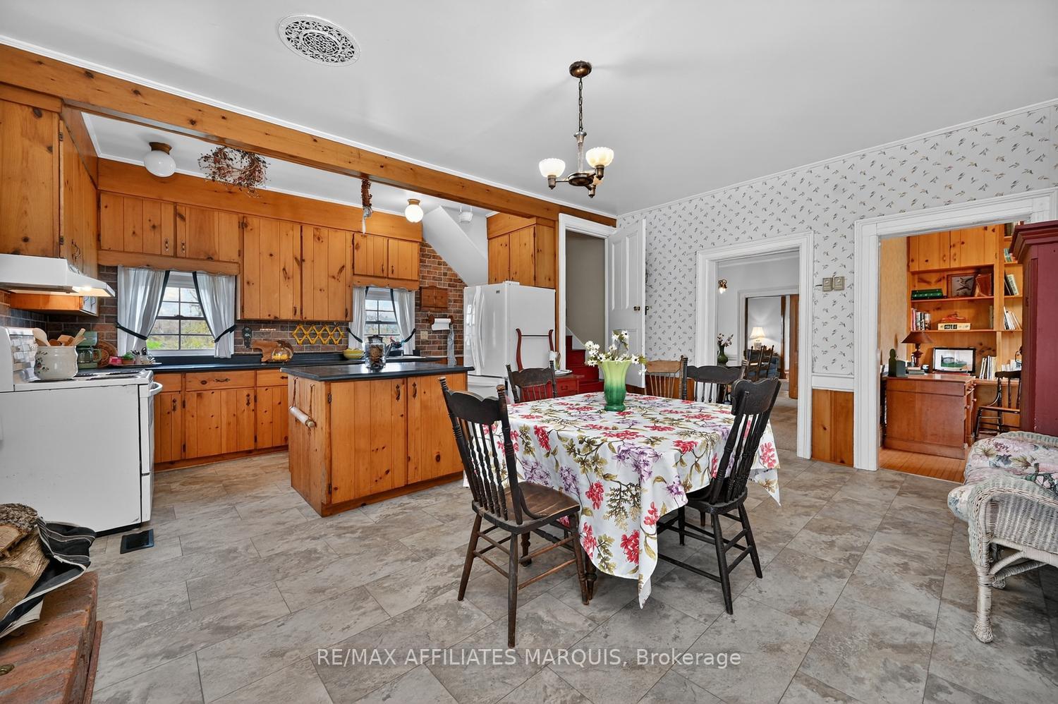 Photo 10 of 919 Upper Scotch Line Road, Tay Valley, Bathurst/Burgess & Sherbrooke (North Burgess) Twp — HOMEH