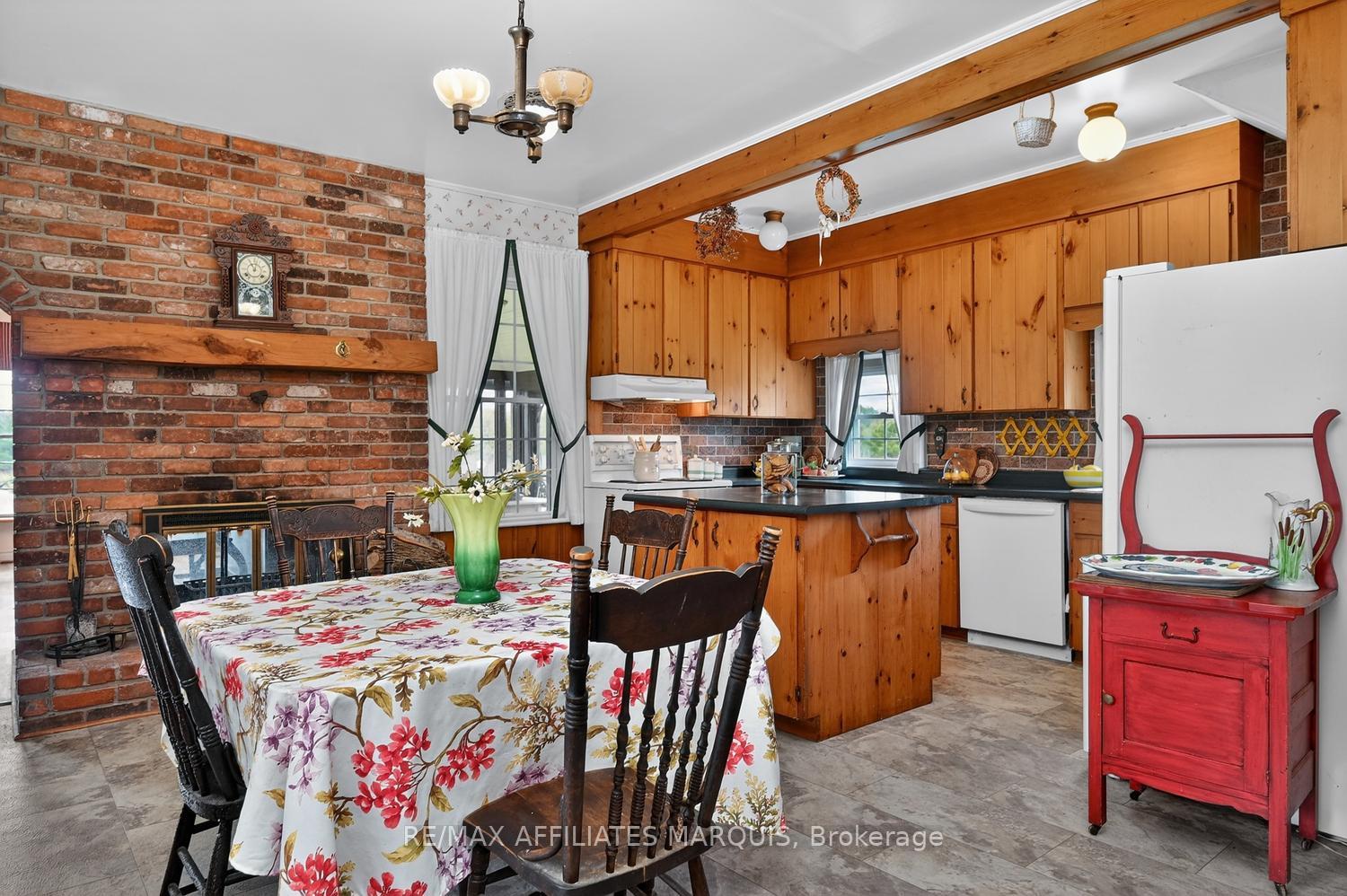 Photo 11 of 919 Upper Scotch Line Road, Tay Valley, Bathurst/Burgess & Sherbrooke (North Burgess) Twp — HOMEH
