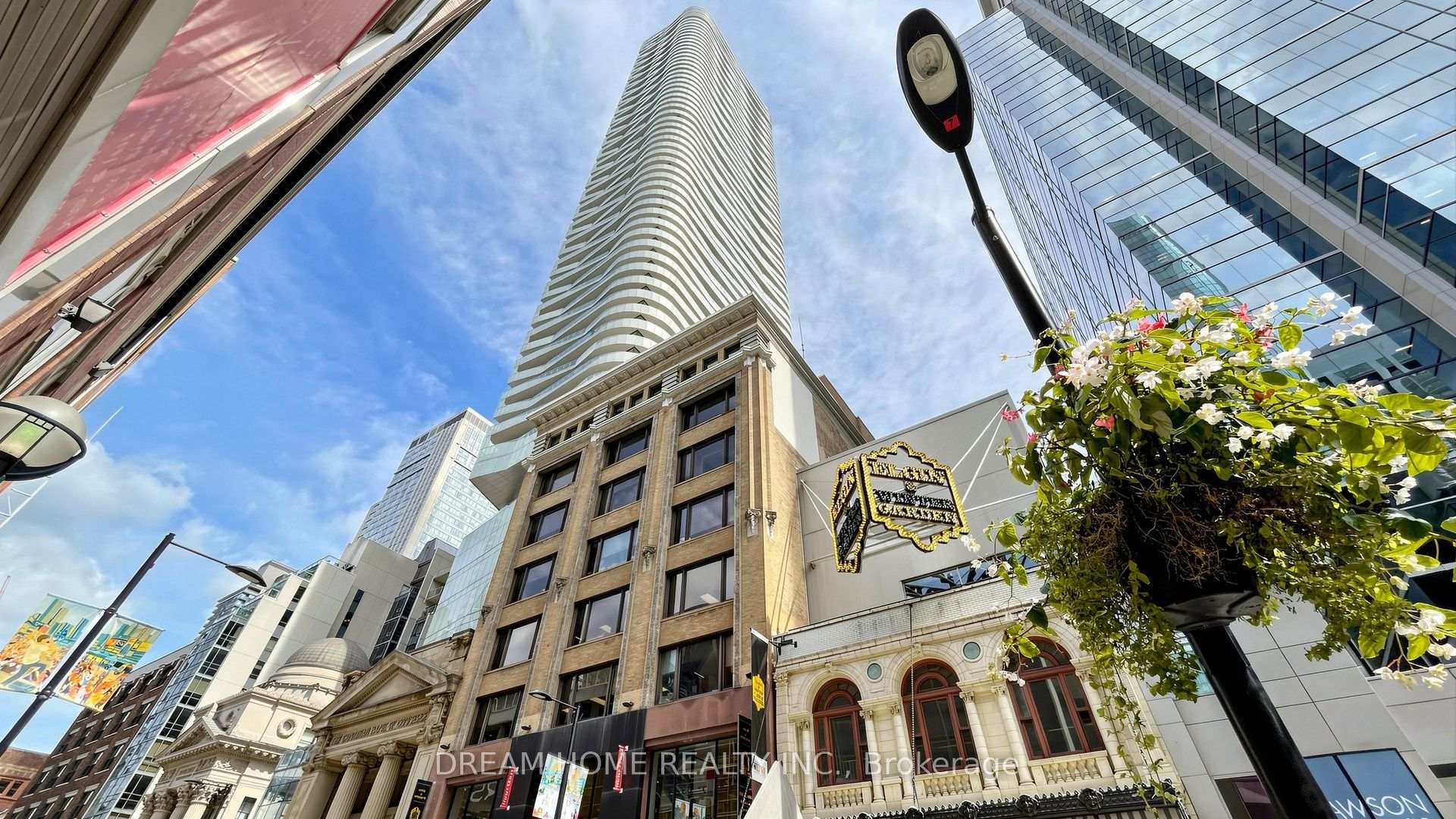 Front of Unit 1701, 197 Yonge St Street