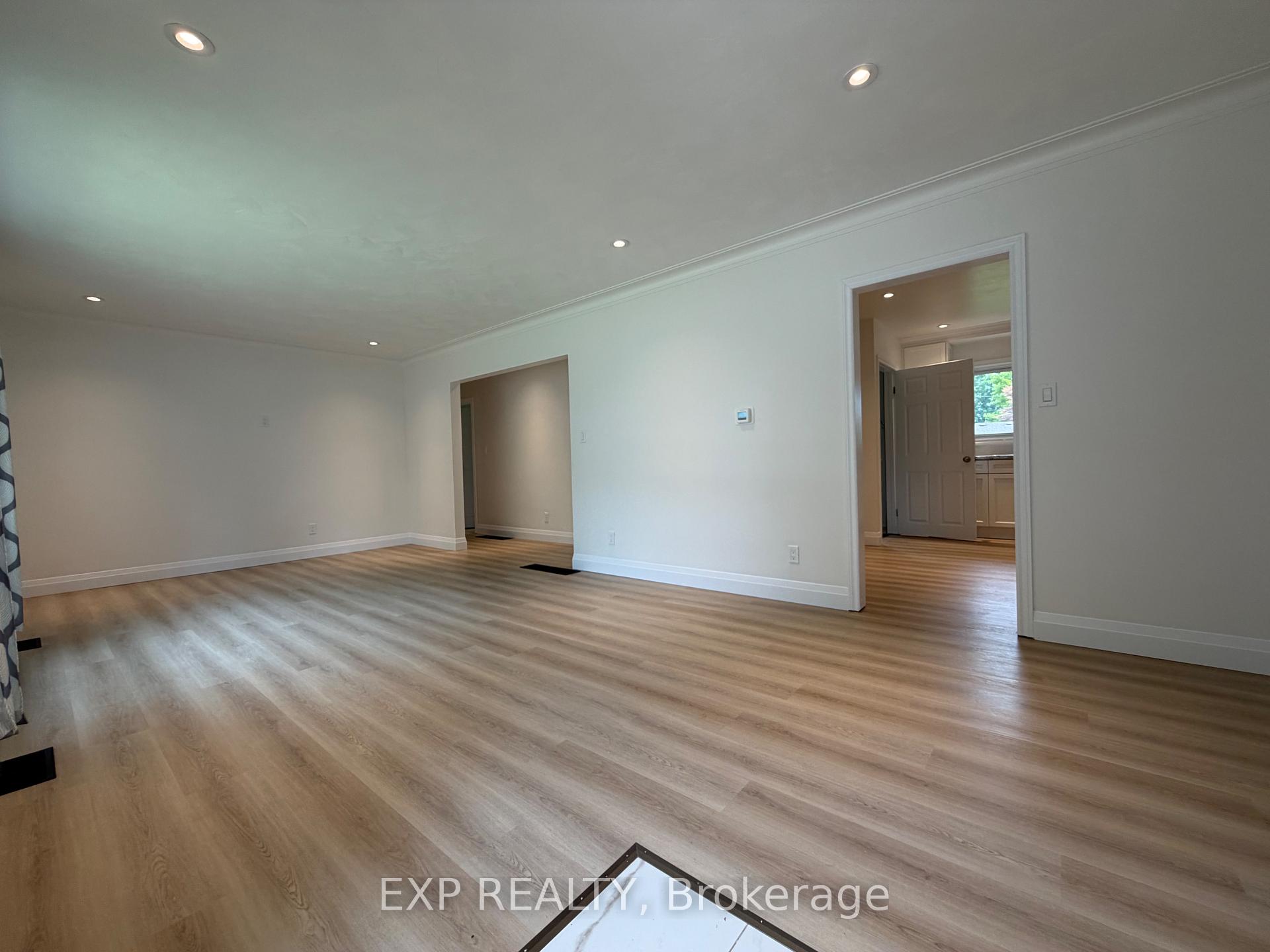 Photo 2 of 29 Pusey Boulevard, Brantford, North Park/Wood St. — HOMEH