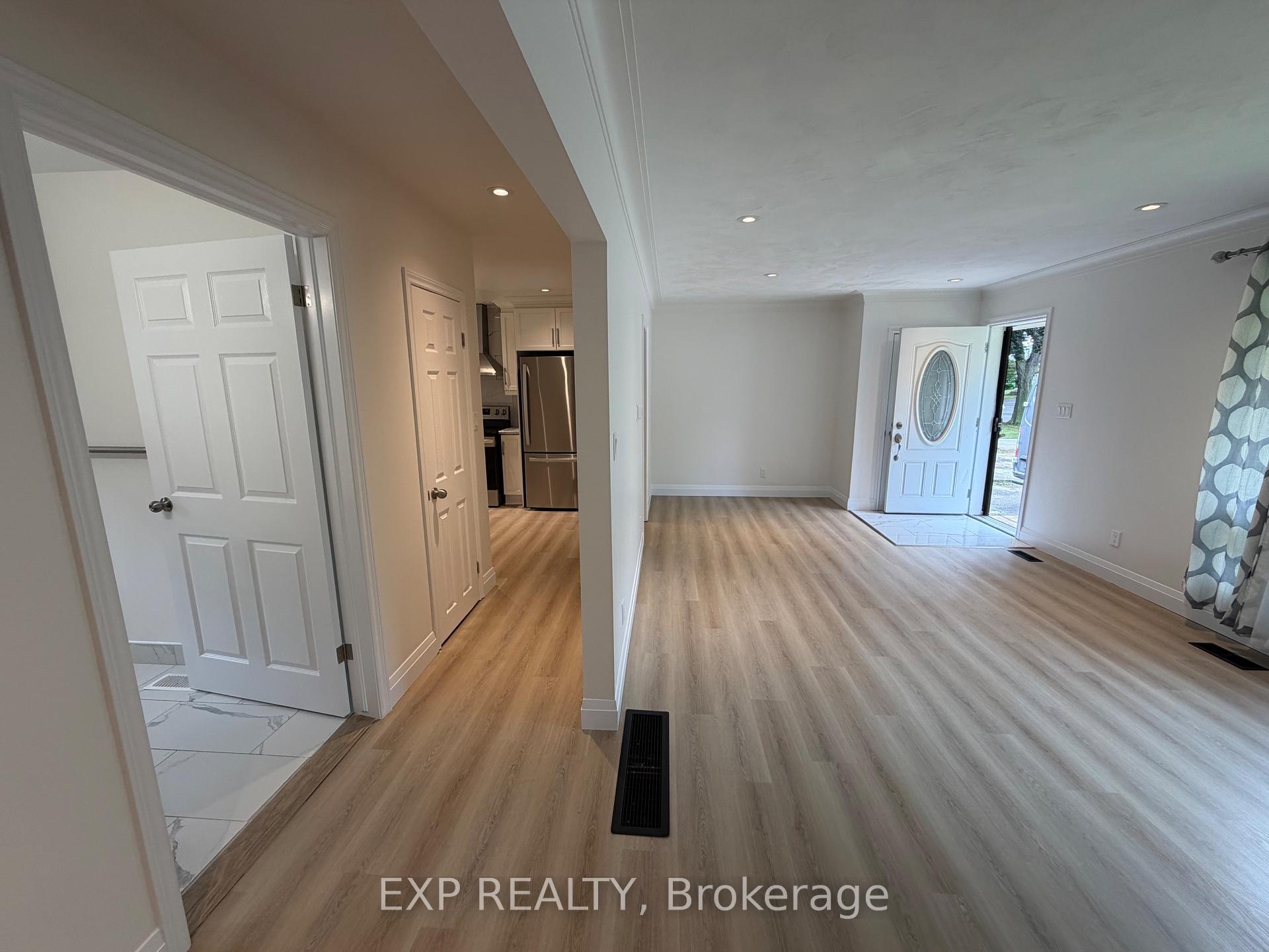 Photo 8 of 29 Pusey Boulevard, Brantford, North Park/Wood St. — HOMEH