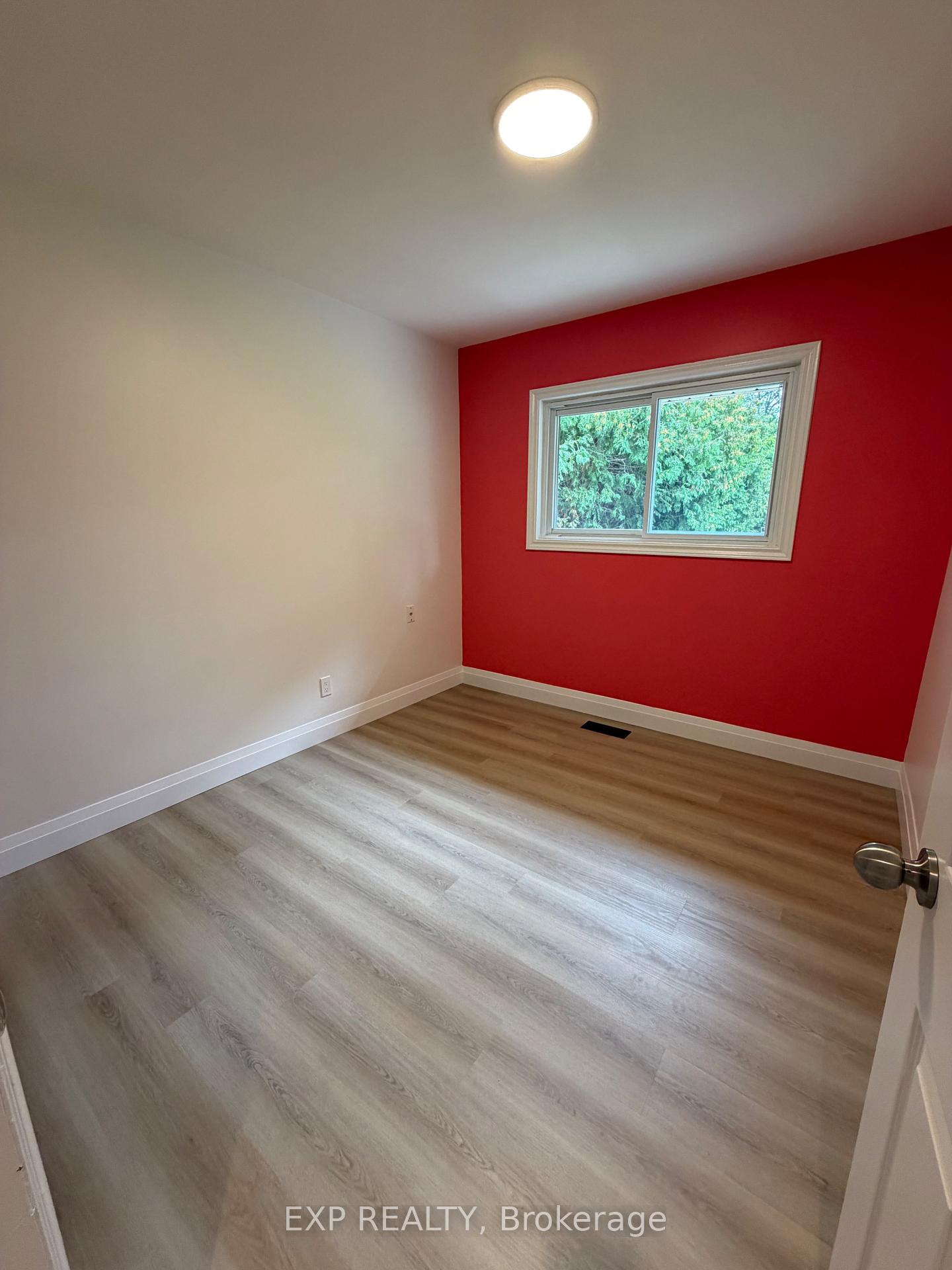Photo 13 of 29 Pusey Boulevard, Brantford, North Park/Wood St. — HOMEH