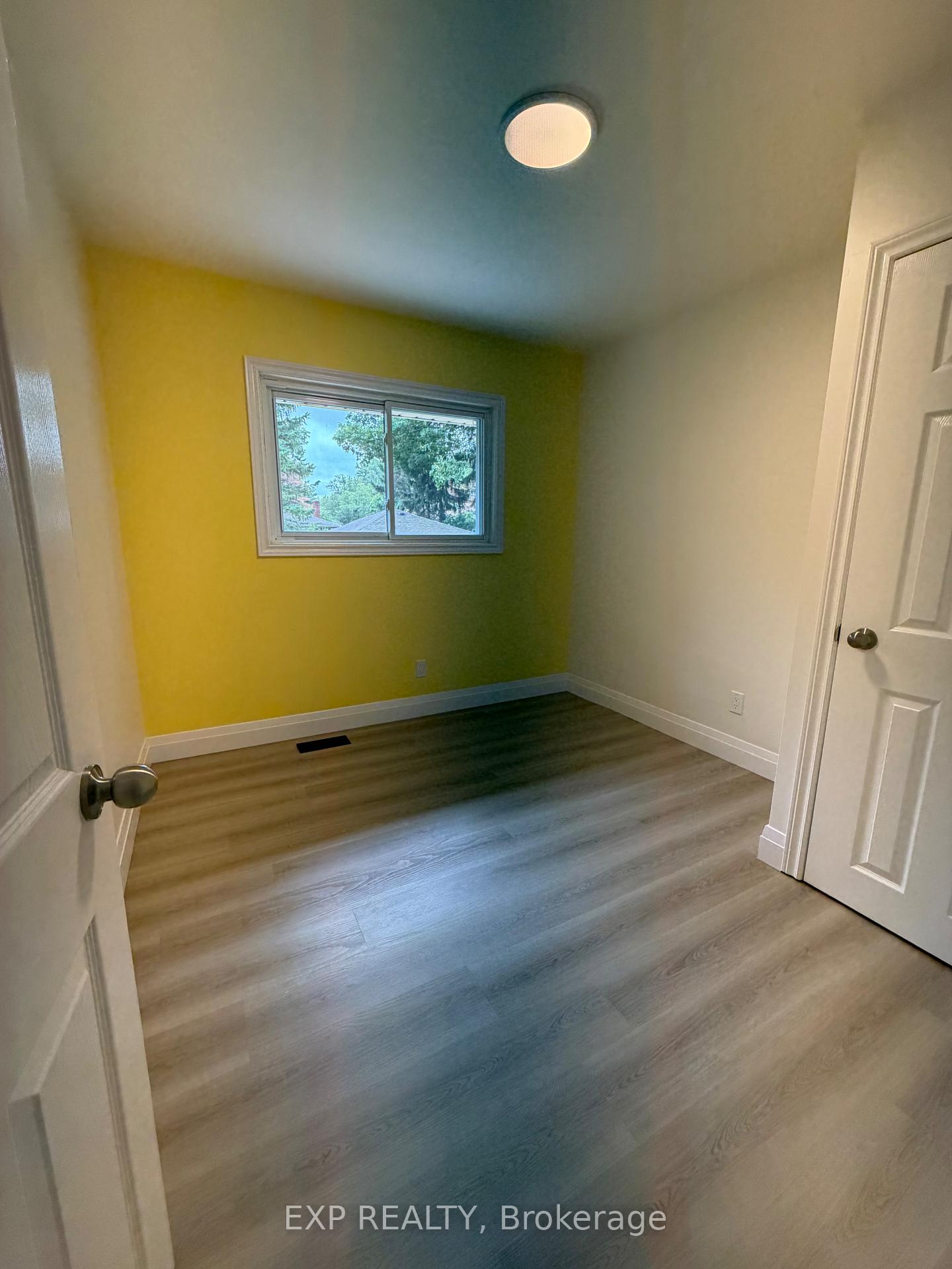 Photo 16 of 29 Pusey Boulevard, Brantford, North Park/Wood St. — HOMEH