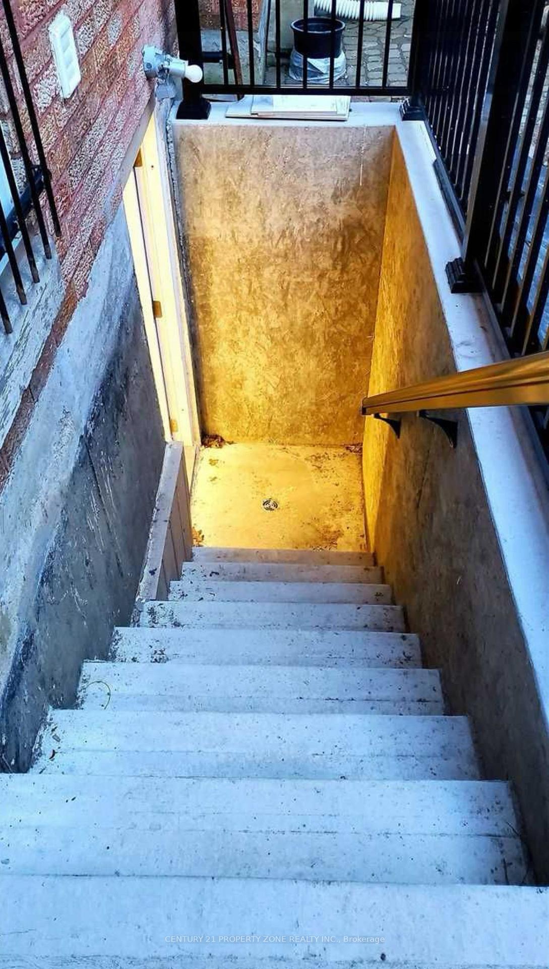 Photo 3 of Unit BSMT, 19 Hall Crescent, Brampton, Northwood Park — HOMEH
