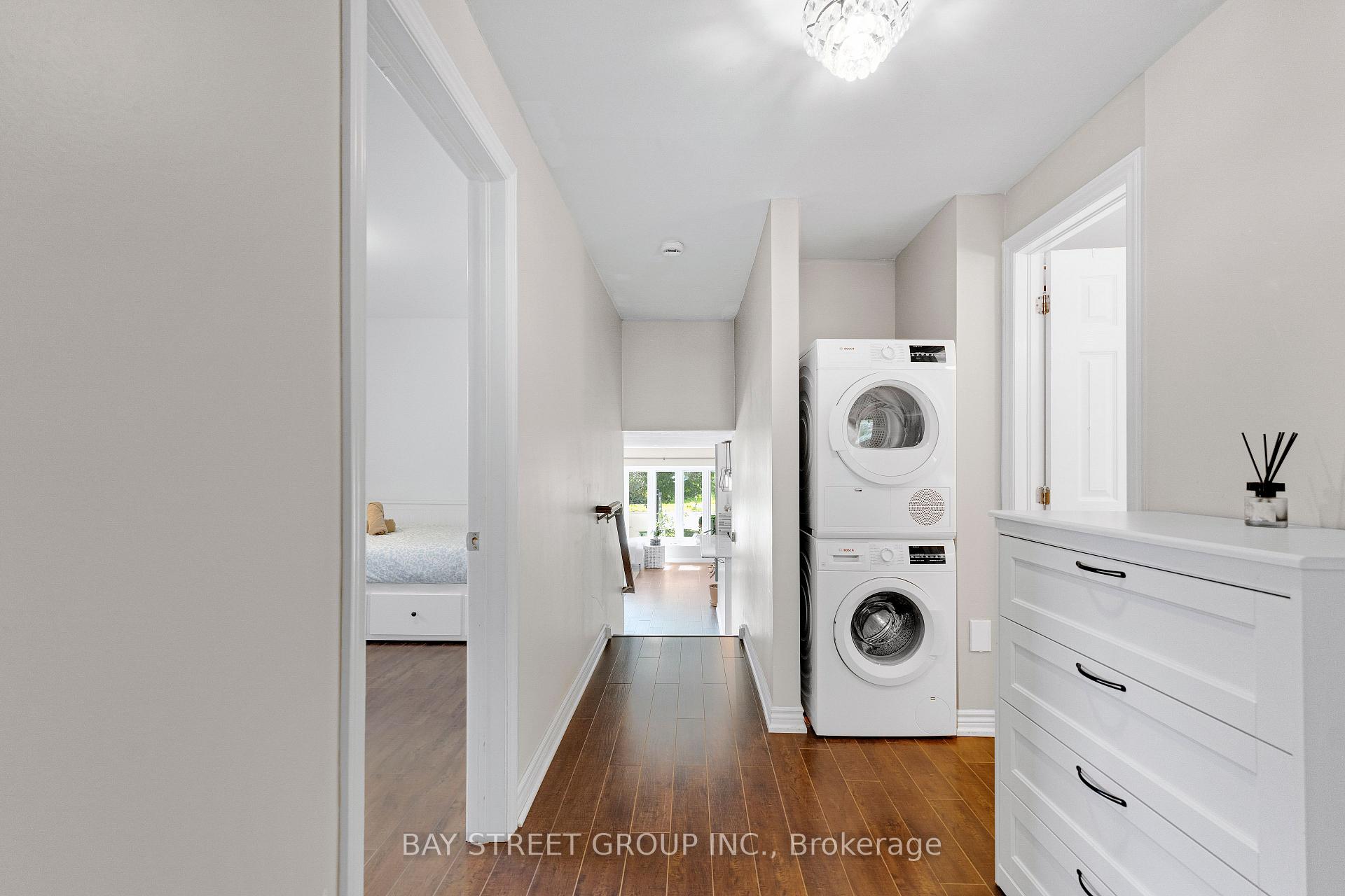Photo 21 of 2283 Devon Road, Oakville, Ford — HOMEH