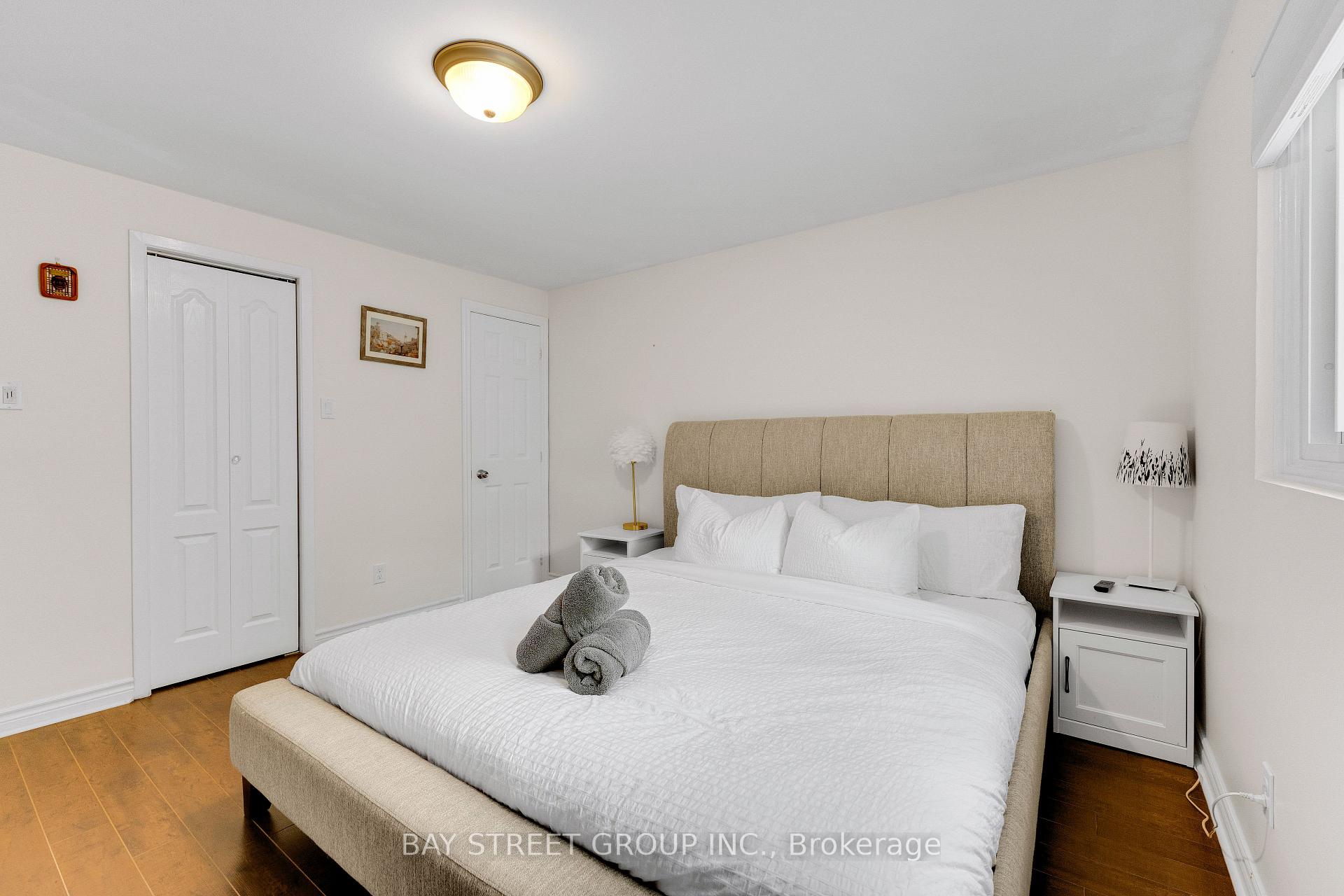 Photo 23 of 2283 Devon Road, Oakville, Ford — HOMEH