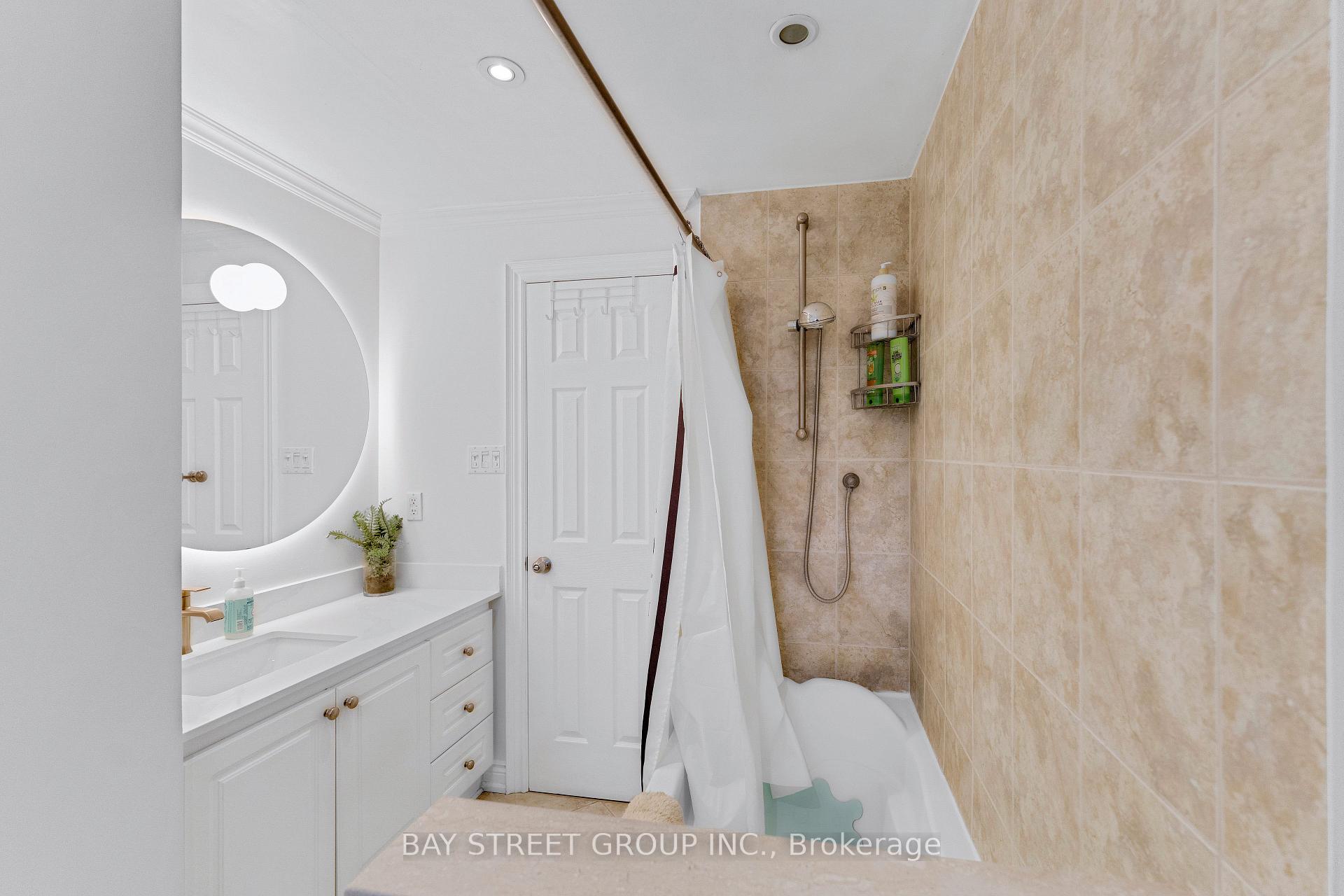 Photo 30 of 2283 Devon Road, Oakville, Ford — HOMEH