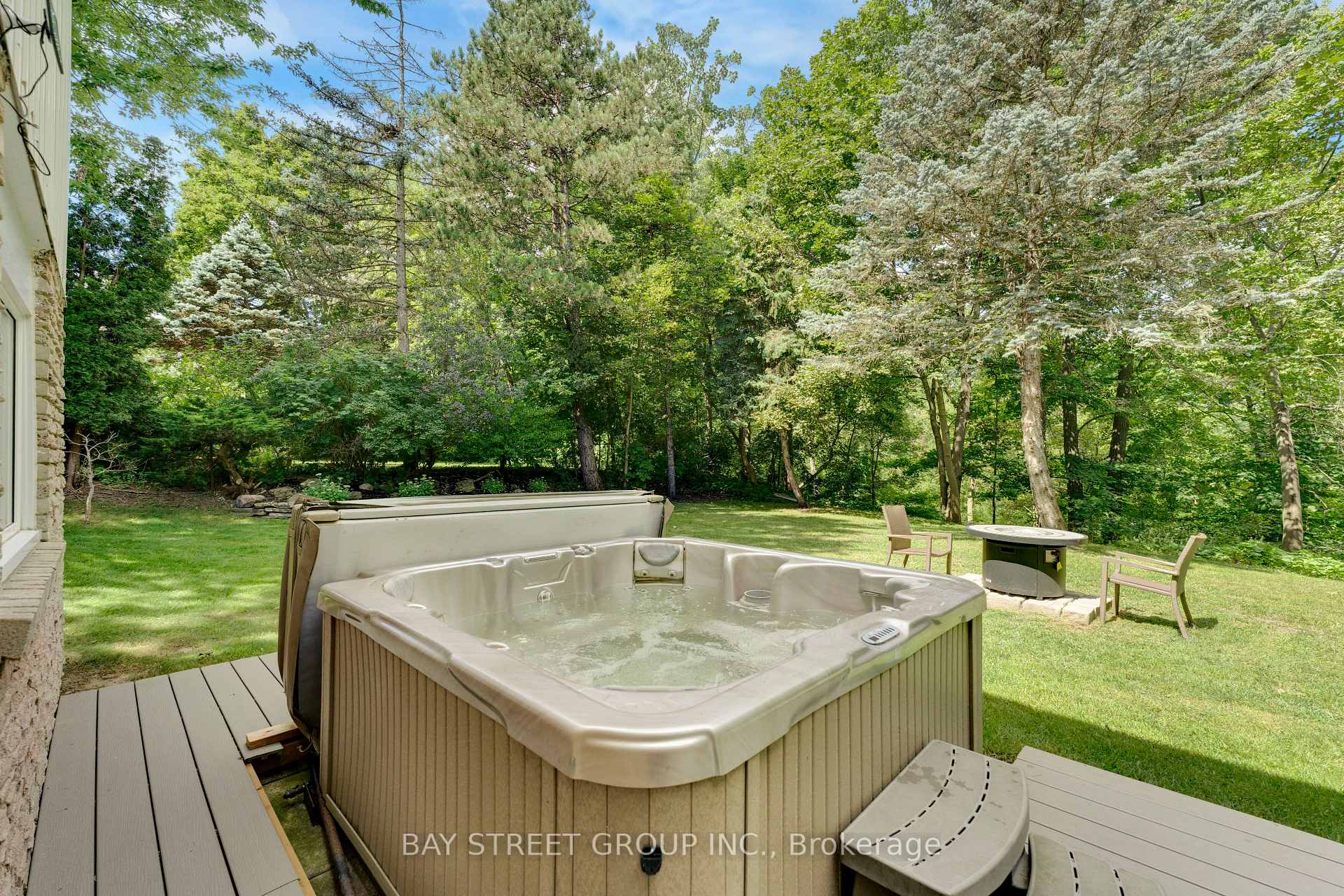 Photo 42 of 2283 Devon Road, Oakville, Ford — HOMEH