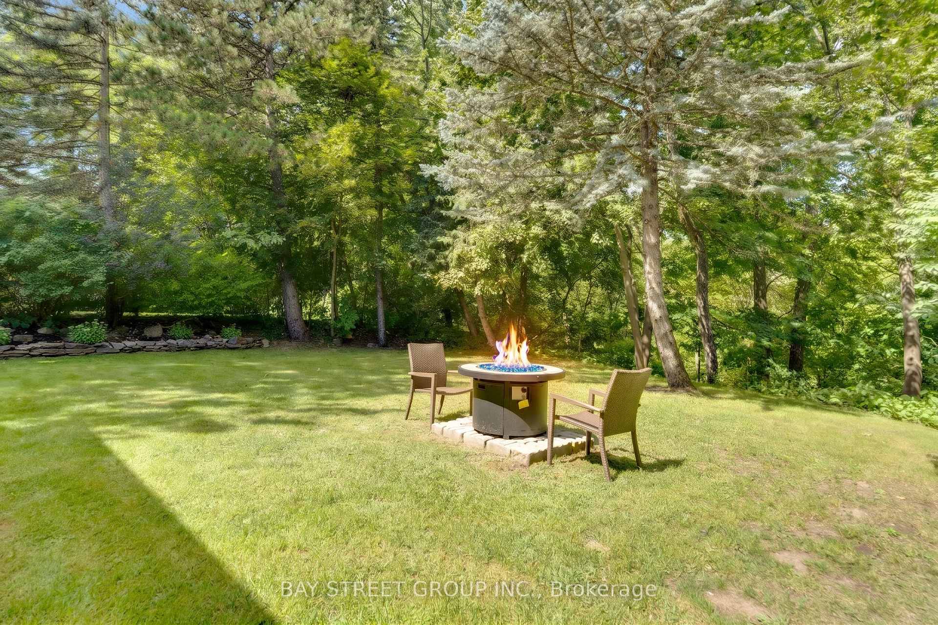 Photo 45 of 2283 Devon Road, Oakville, Ford — HOMEH