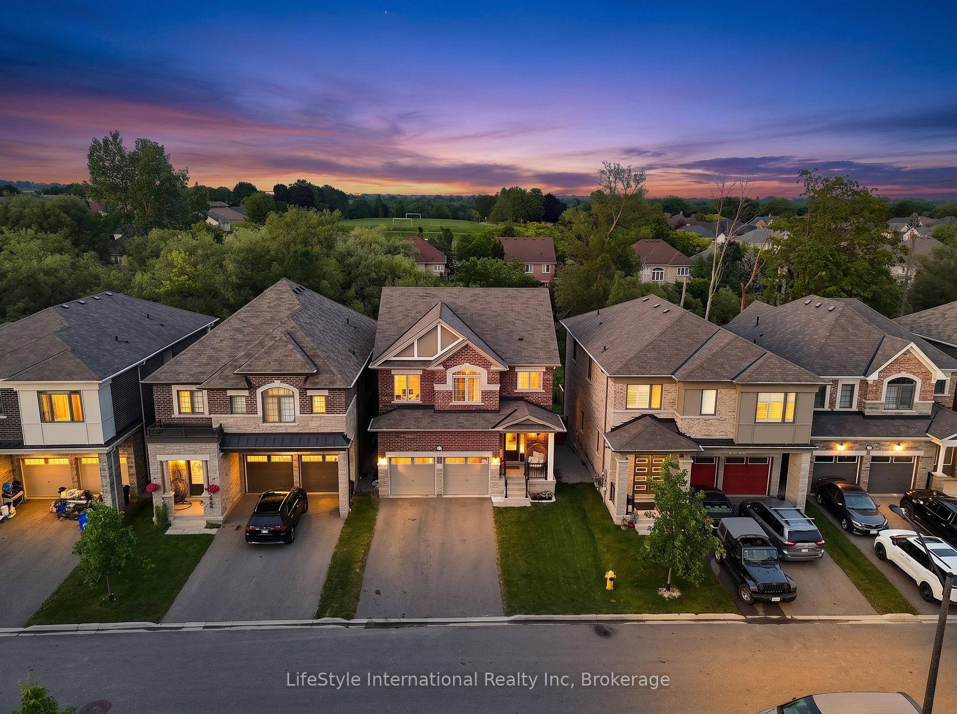 Photo 6 of 68 Barkerville Drive, Whitby, Lynde Creek — HOMEH