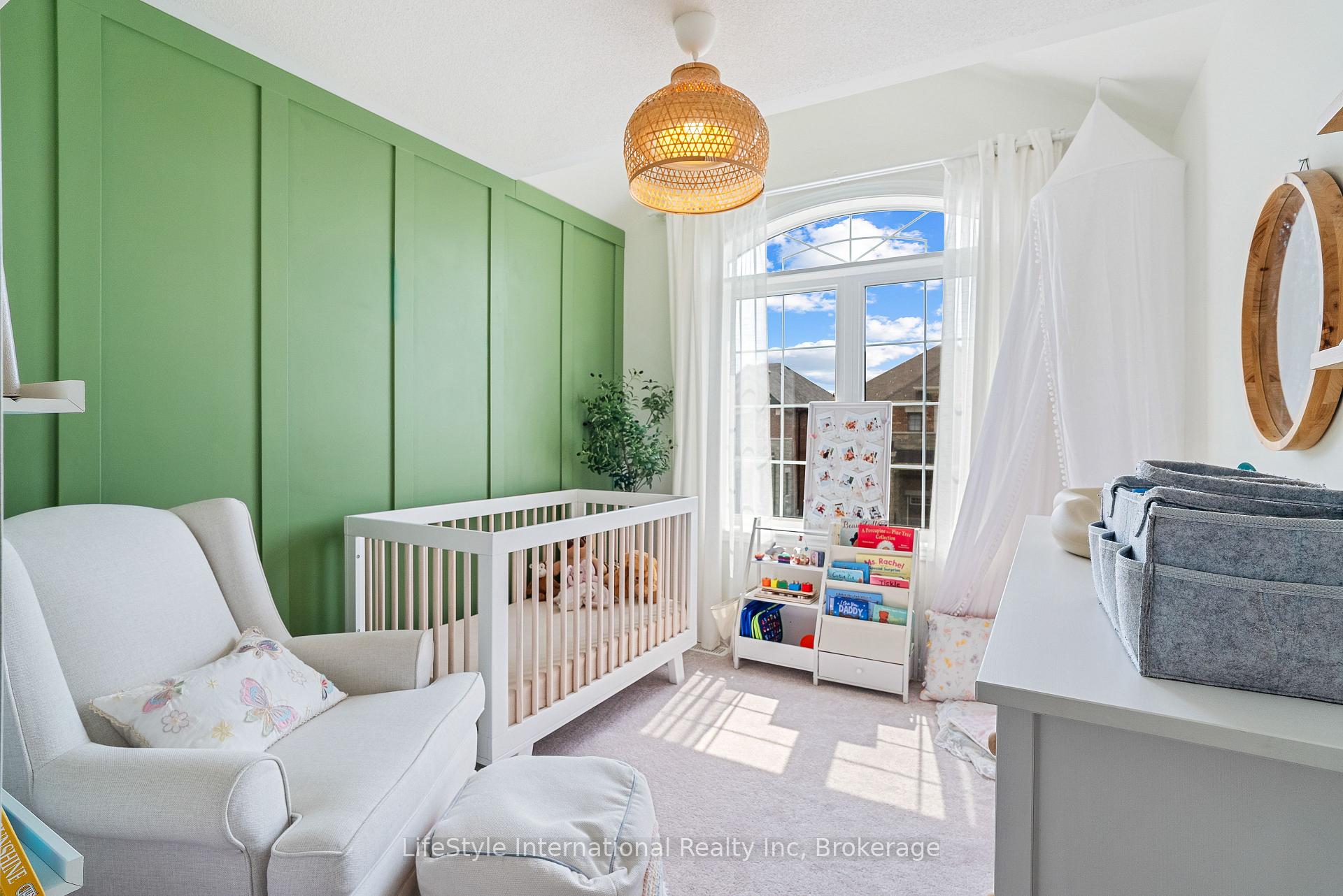 Photo 32 of 68 Barkerville Drive, Whitby, Lynde Creek — HOMEH