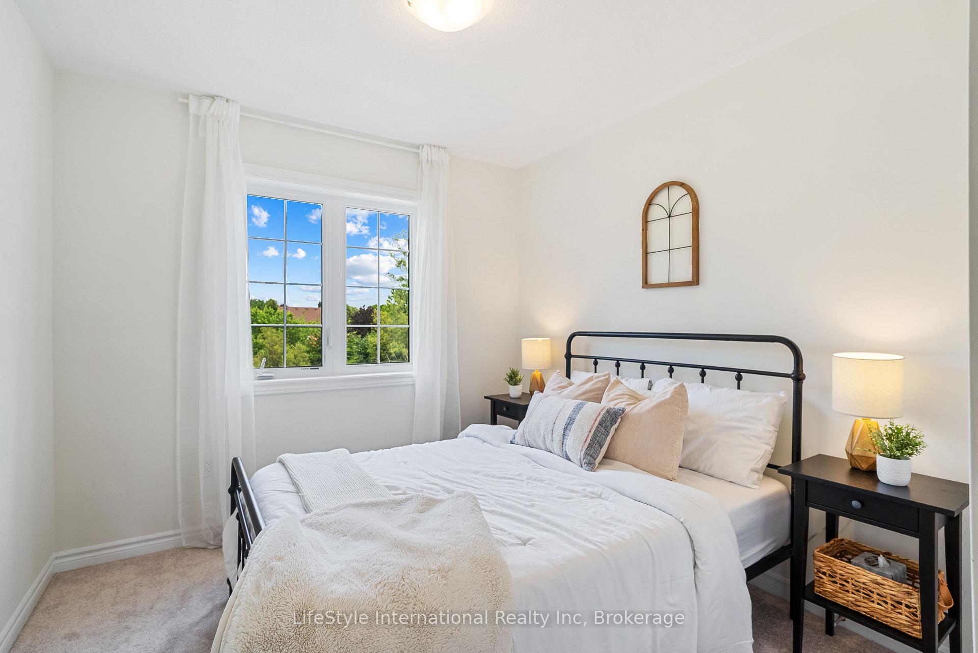 Photo 39 of 68 Barkerville Drive, Whitby, Lynde Creek — HOMEH
