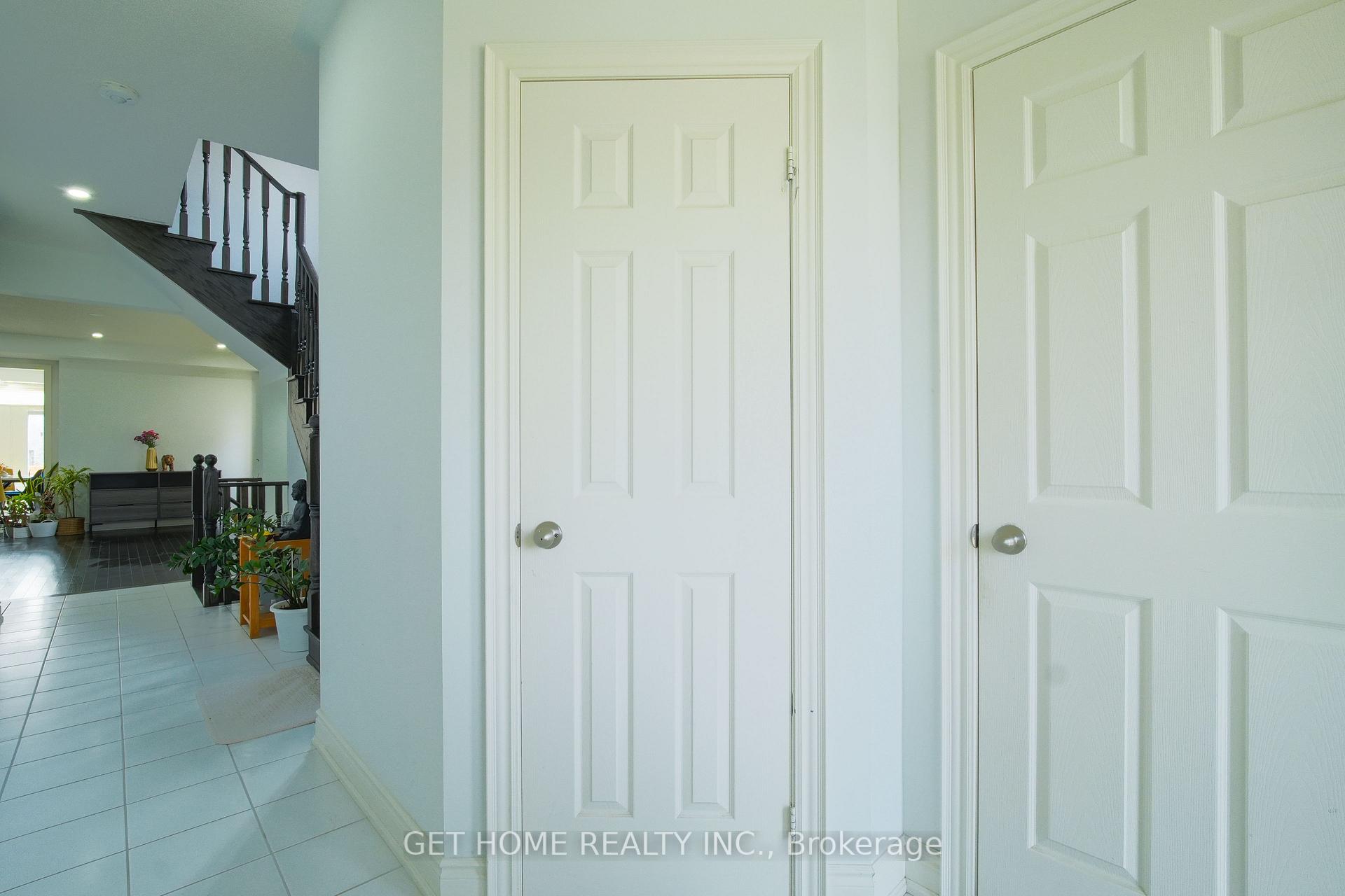 Photo 5 of 114 Attwater Drive, Cambridge, Little's Corners — HOMEH