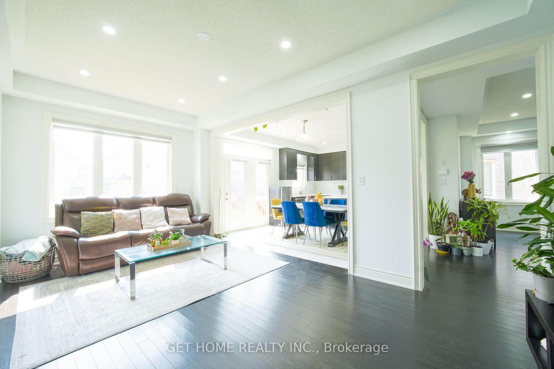 Photo 14 of 114 Attwater Drive, Cambridge, Little's Corners — HOMEH