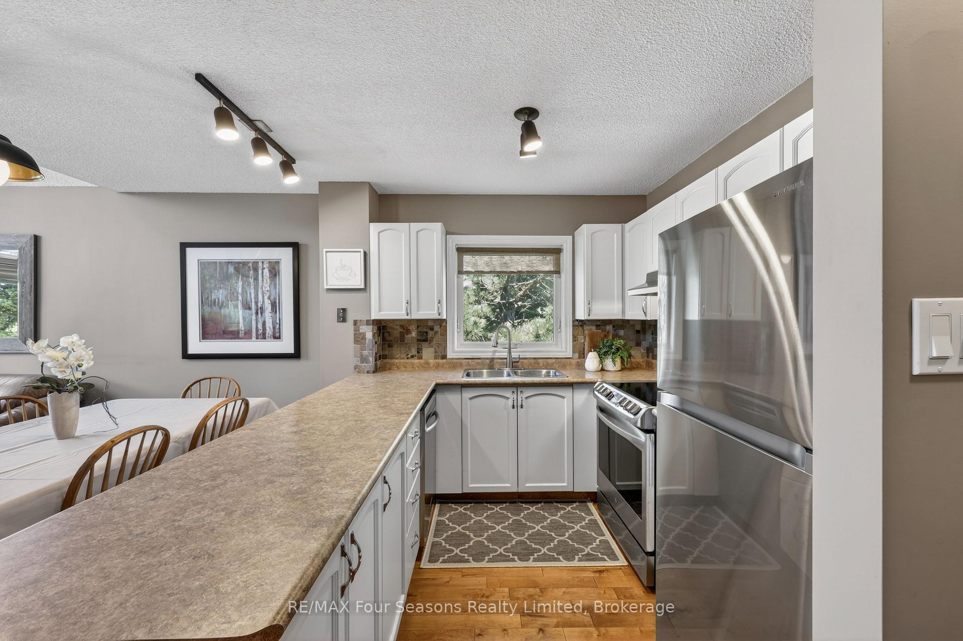 Photo 9 of Unit 21, 104 Kellie's Way, Blue Mountains — HOMEH