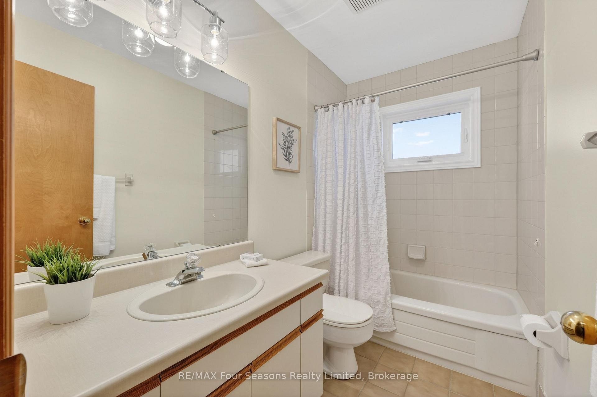 Photo 22 of Unit 21, 104 Kellie's Way, Blue Mountains — HOMEH