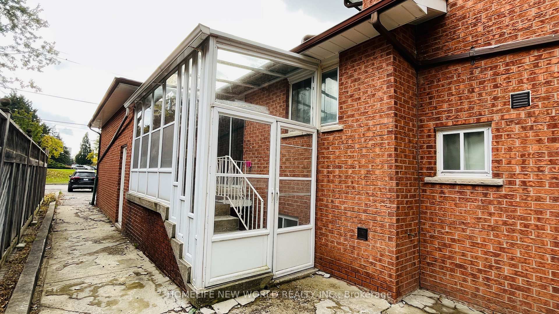 Photo 1 of Unit Lower, 38 Weldrick Road W, Richmond Hill, North Richvale — HOMEH
