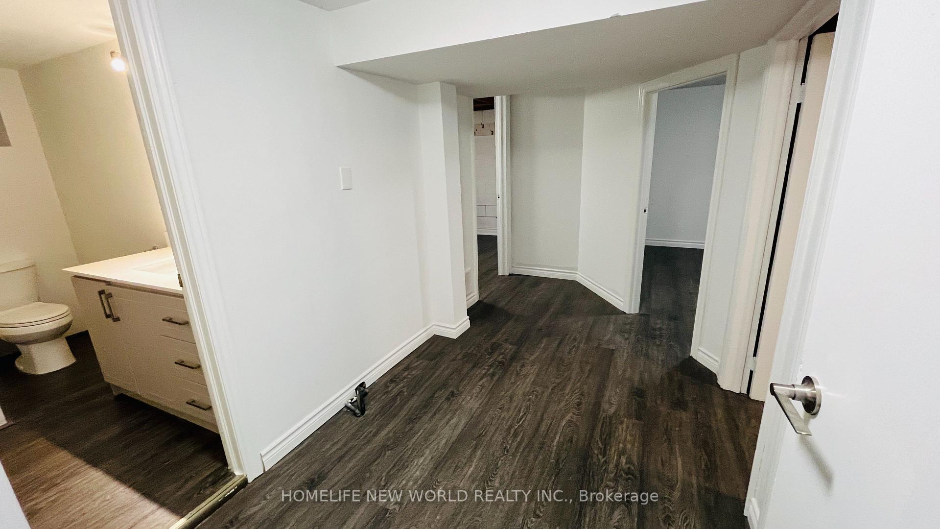 Photo 11 of Unit Lower, 38 Weldrick Road W, Richmond Hill, North Richvale — HOMEH