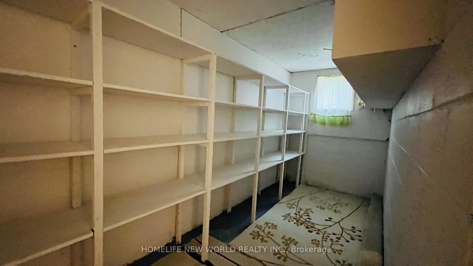 Photo 13 of Unit Lower, 38 Weldrick Road W, Richmond Hill, North Richvale — HOMEH