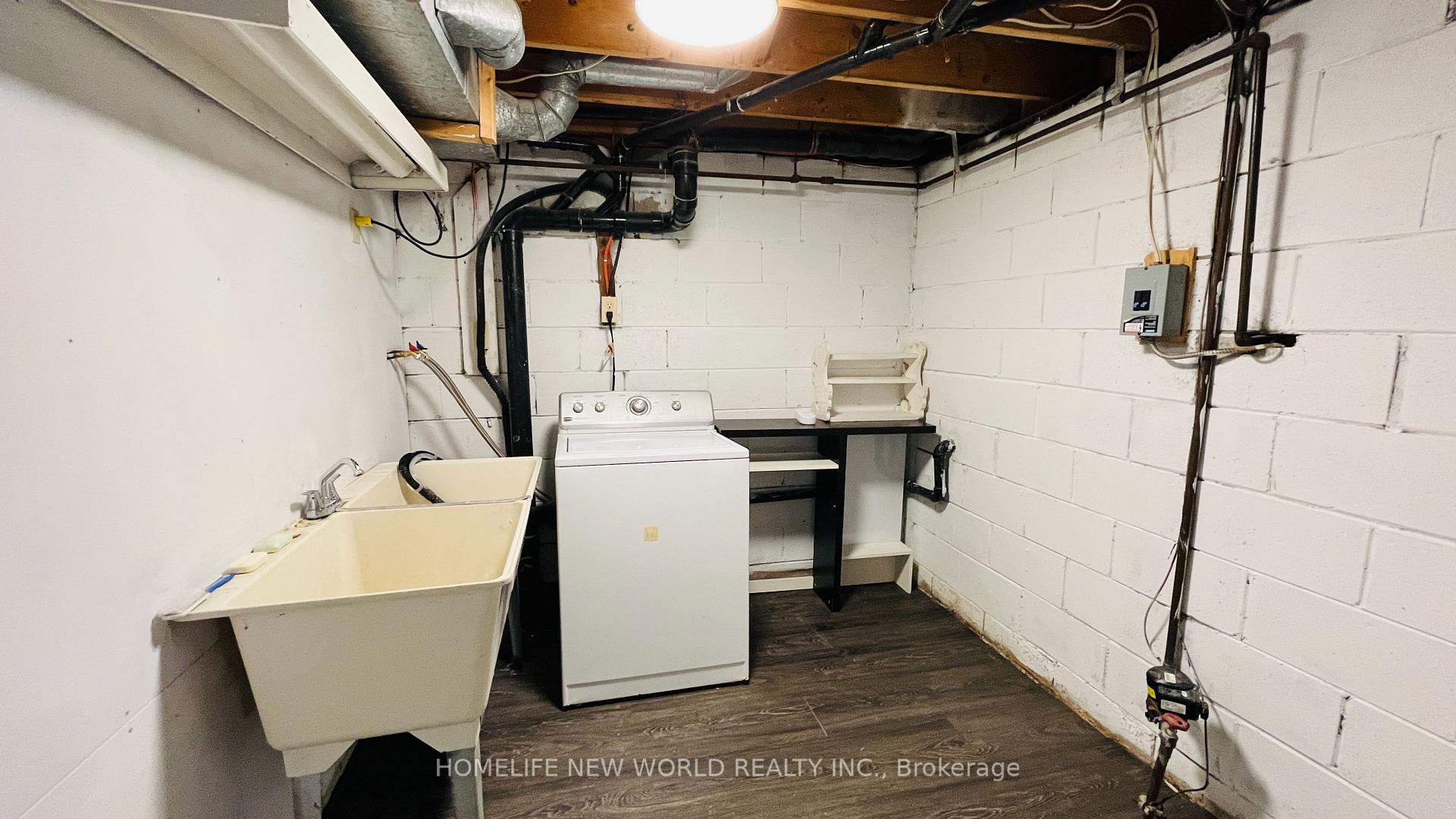Photo 15 of Unit Lower, 38 Weldrick Road W, Richmond Hill, North Richvale — HOMEH