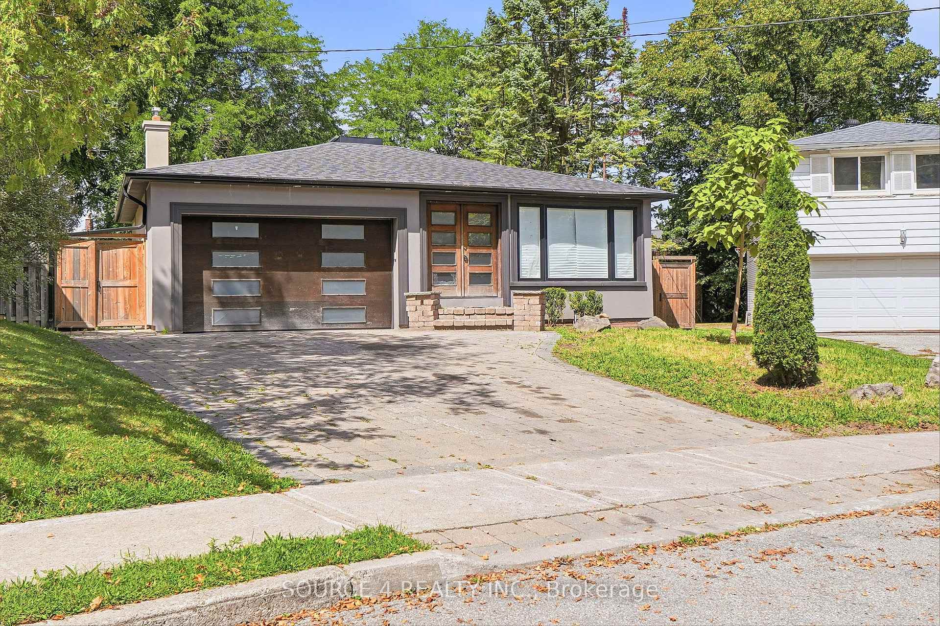 Photo 1 of 290 Newton Drive, North York, Newtonbrook East — HOMEH