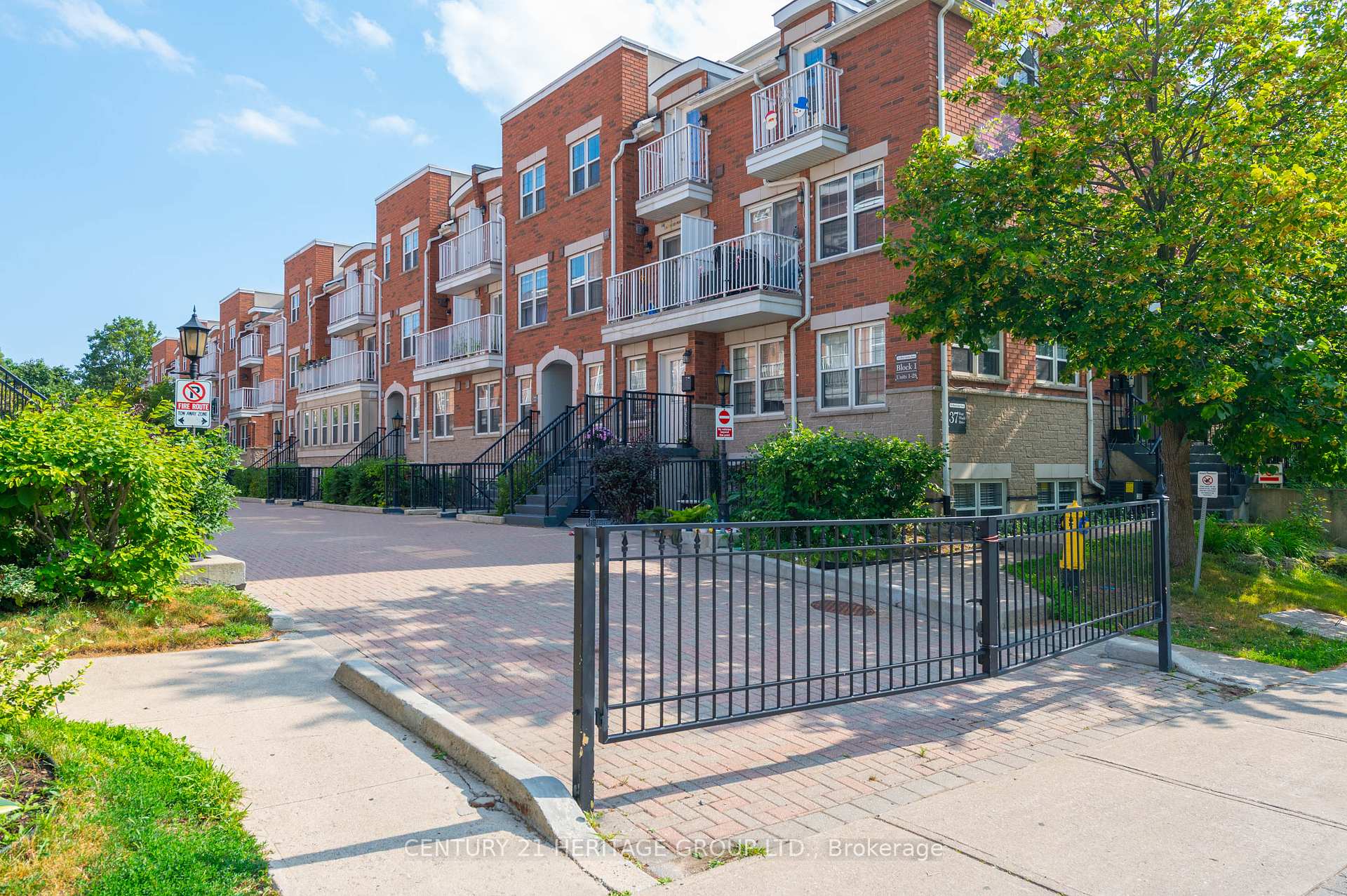 Photo 1 of Unit 24, 37 Four Winds Drive, North York, York University Heights — HOMEH