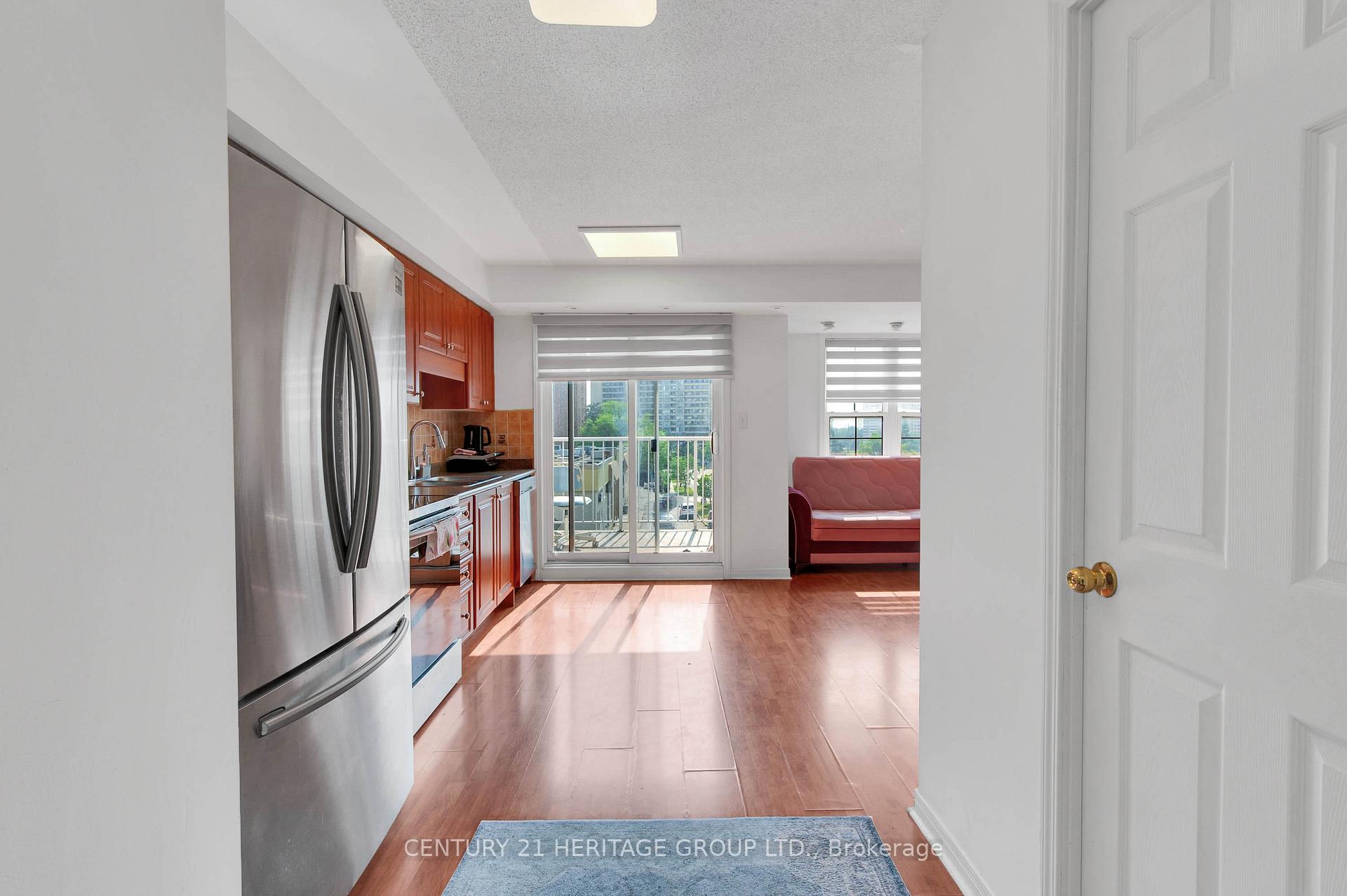 Photo 8 of Unit 24, 37 Four Winds Drive, North York, York University Heights — HOMEH