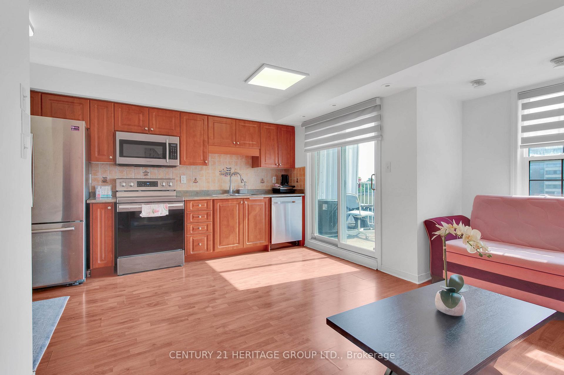 Photo 13 of Unit 24, 37 Four Winds Drive, North York, York University Heights — HOMEH