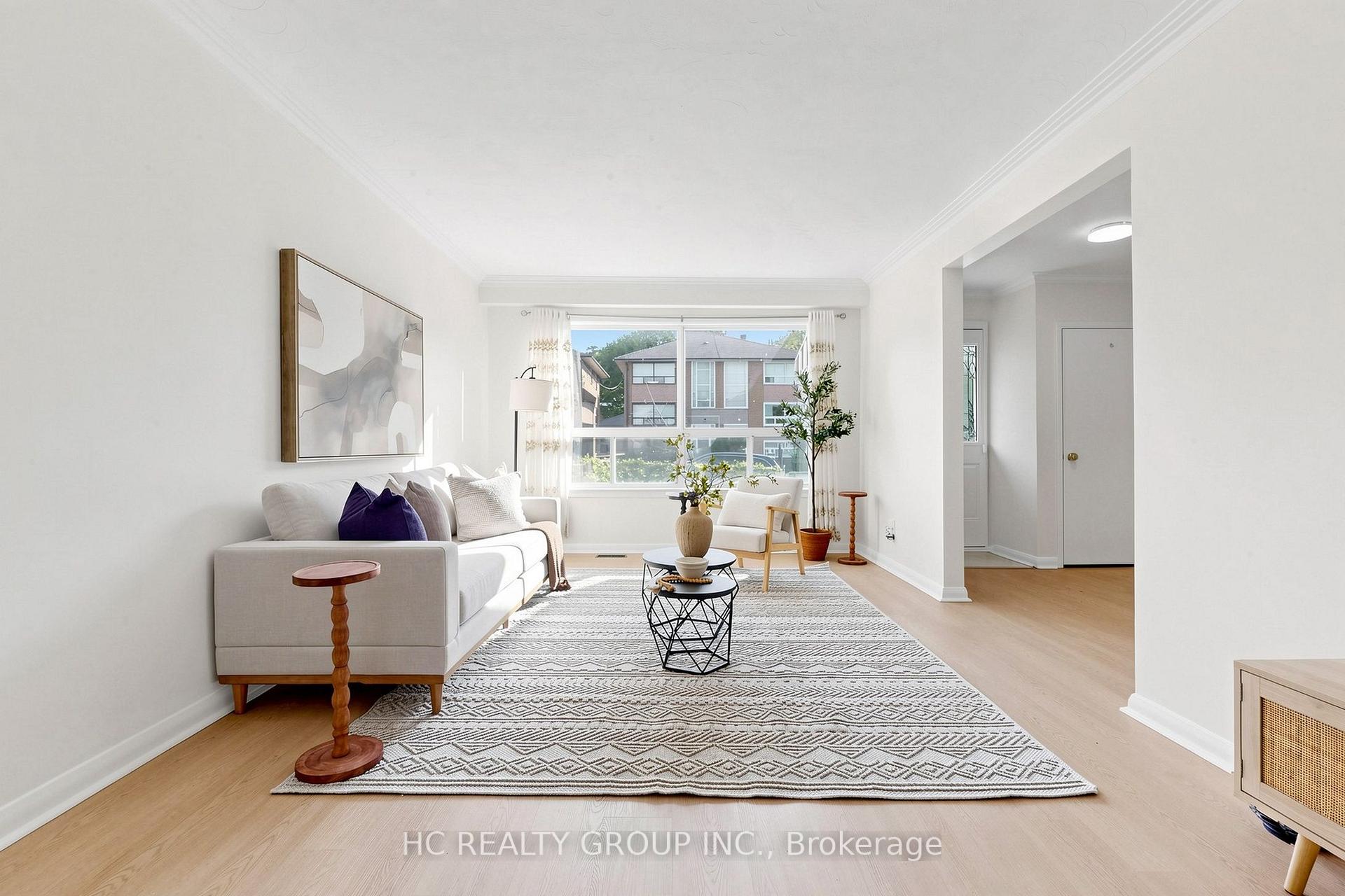 Photo 5 of 362 Highfield Road, Toronto, Greenwood-Coxwell — HOMEH