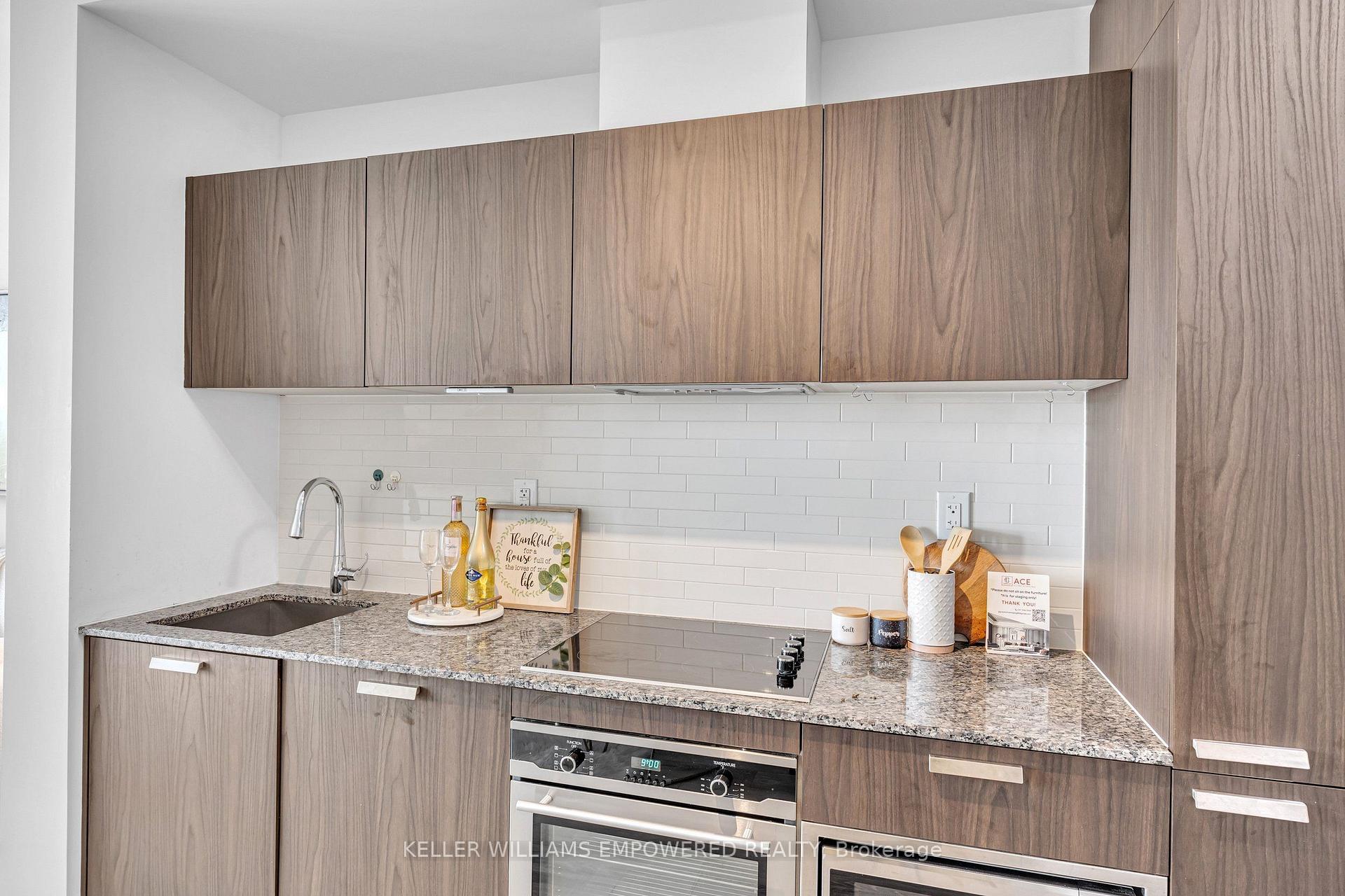 Photo 6 of Unit 3306, 50 Charles Street E, Toronto, Church-Yonge Corridor — HOMEH