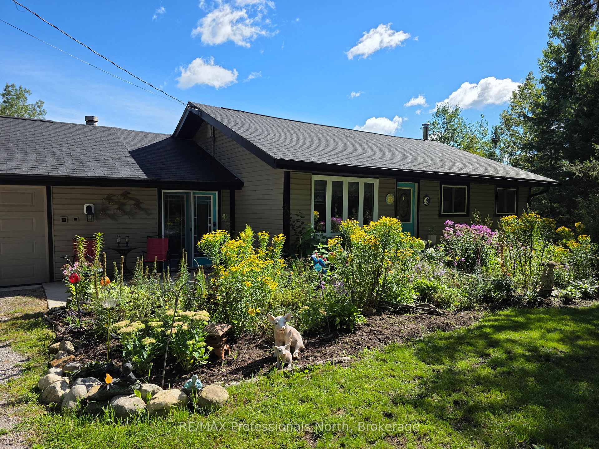 Photo 3 of 342 Bobcaygeon Road, Minden Hills, Minden — HOMEH
