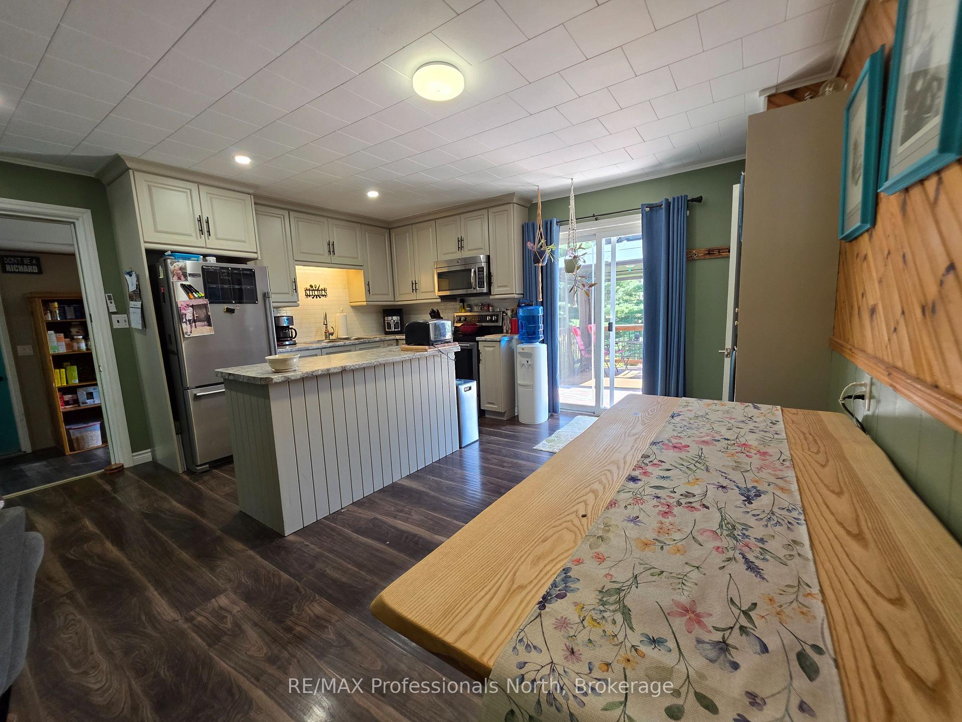 Photo 7 of 342 Bobcaygeon Road, Minden Hills, Minden — HOMEH