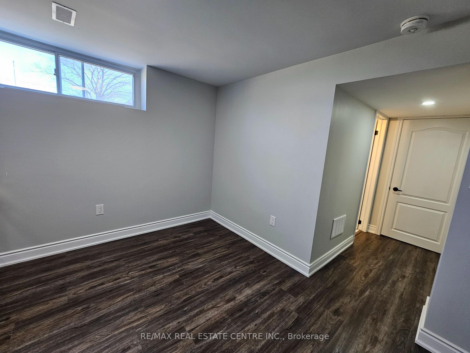 Photo 3 of Unit Basement, 180 Randi Road, Mississauga, Cooksville — HOMEH