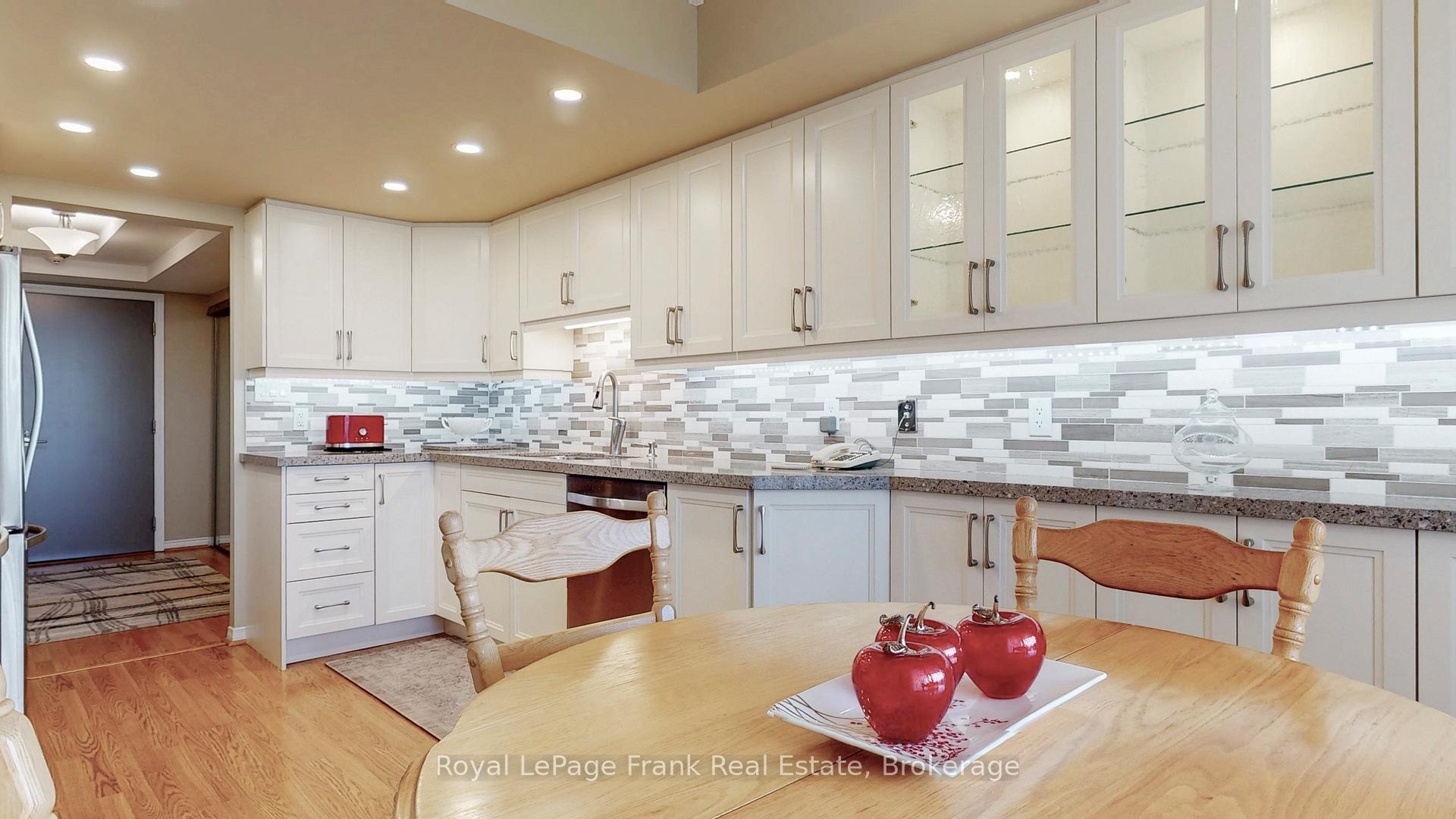 Photo 19 of Unit 503, 700 Wilson Road N, Oshawa, Centennial — HOMEH