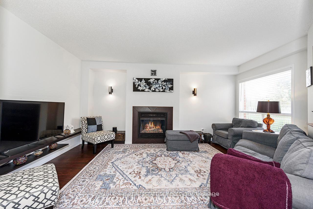 Photo 6 of 635 Commonwealth Crescent, Kitchener, Trussler — HOMEH