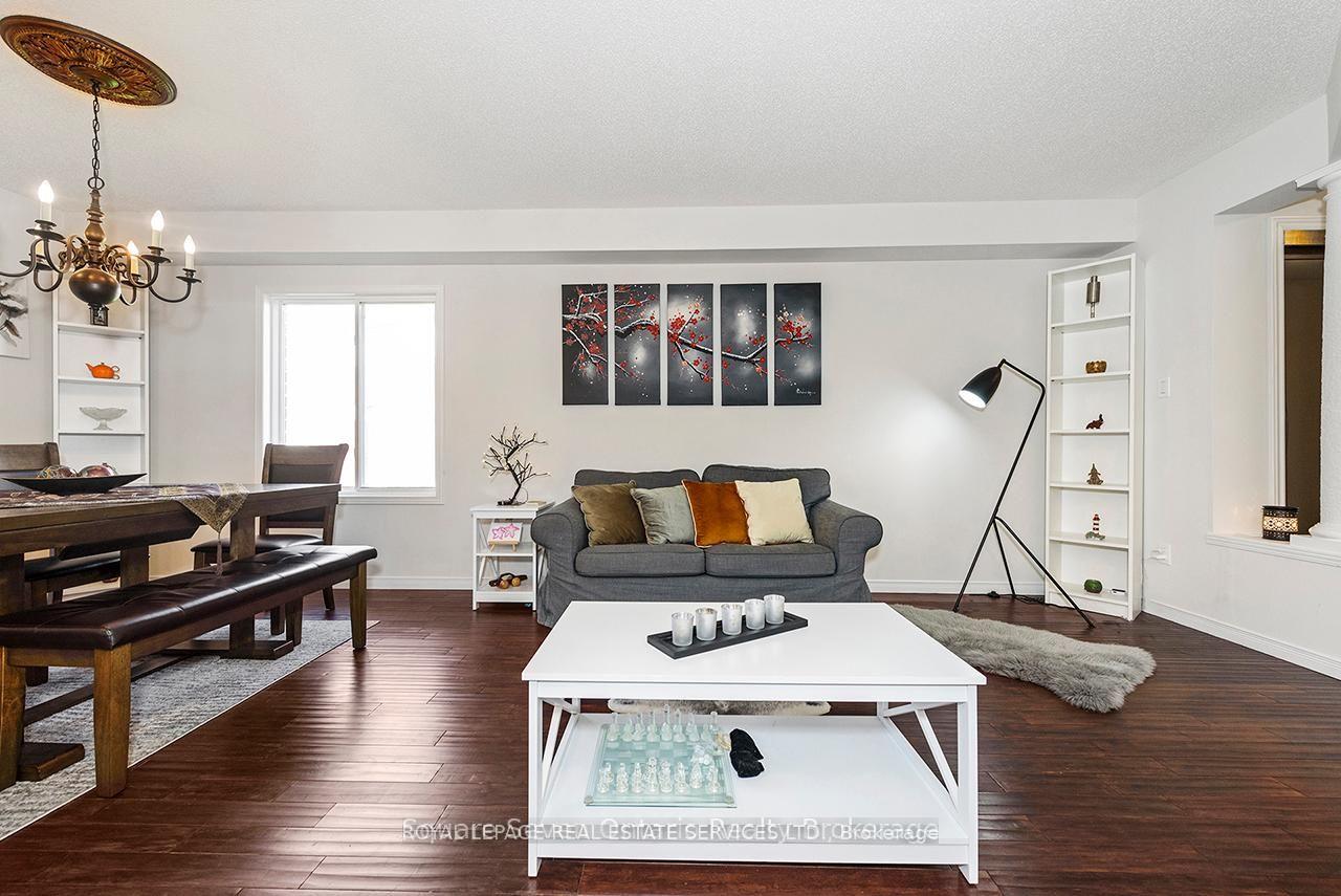 Photo 7 of 635 Commonwealth Crescent, Kitchener, Trussler — HOMEH