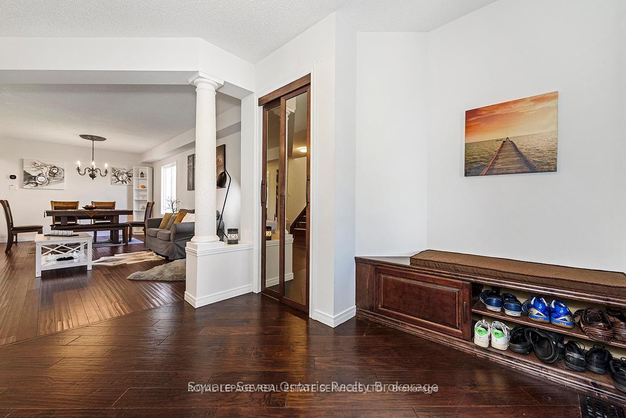 Photo 8 of 635 Commonwealth Crescent, Kitchener, Trussler — HOMEH