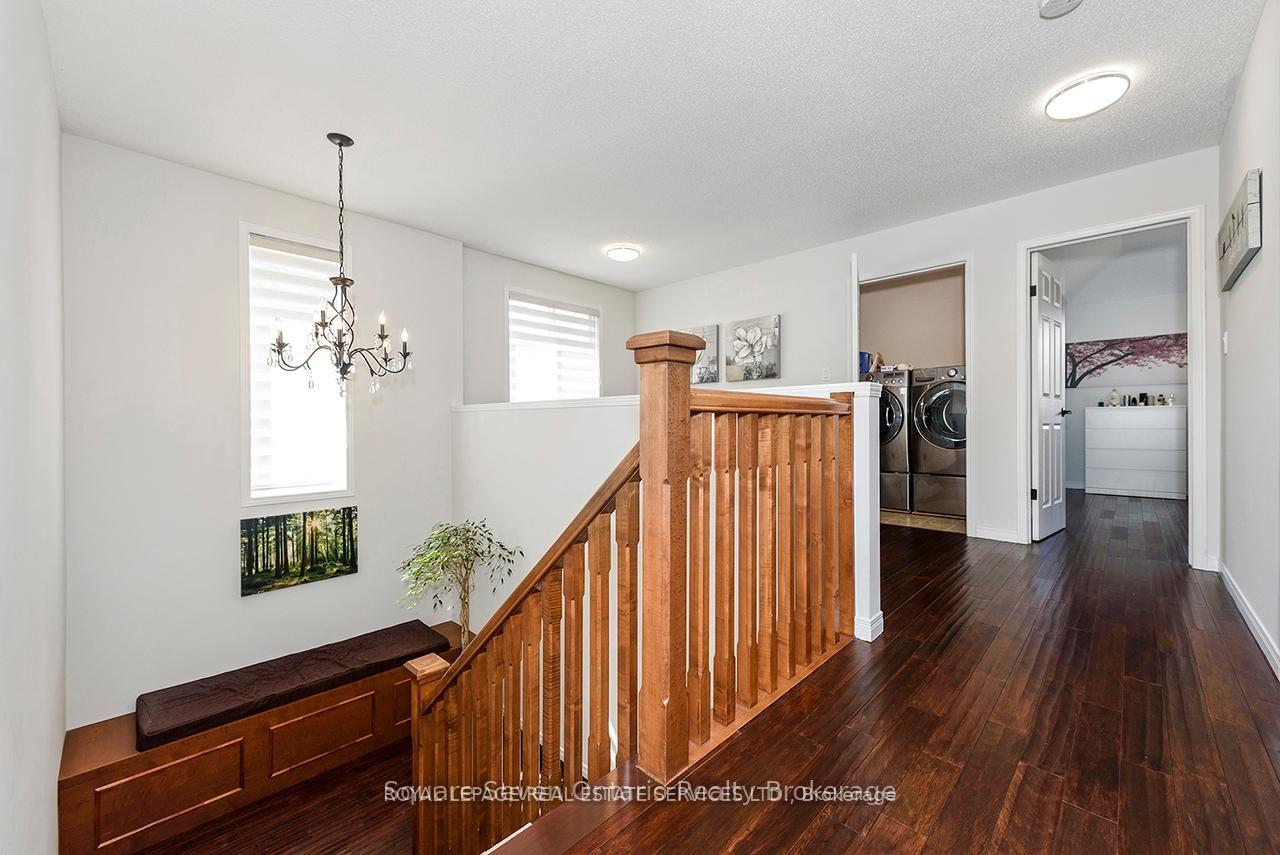 Photo 18 of 635 Commonwealth Crescent, Kitchener, Trussler — HOMEH