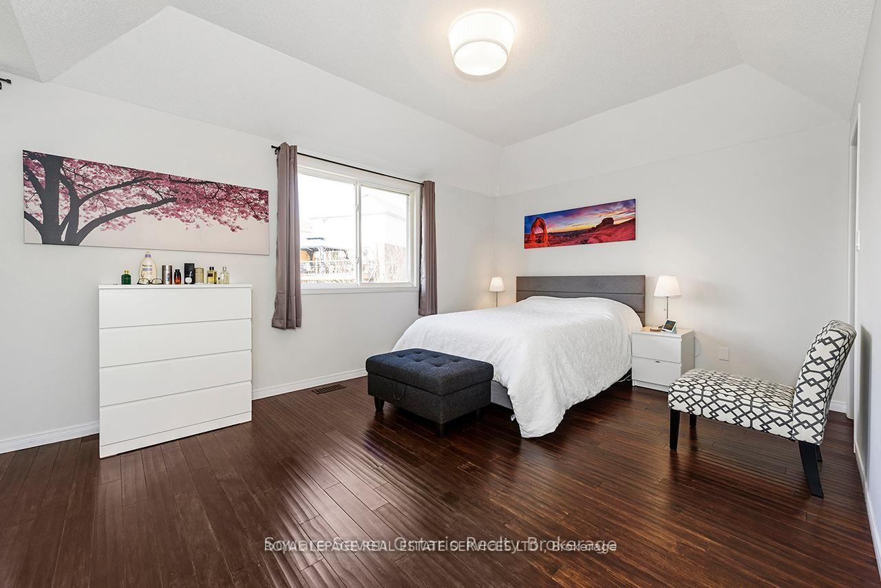 Photo 22 of 635 Commonwealth Crescent, Kitchener, Trussler — HOMEH