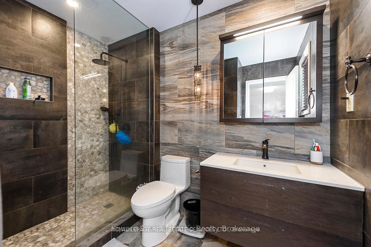 Photo 24 of 635 Commonwealth Crescent, Kitchener, Trussler — HOMEH