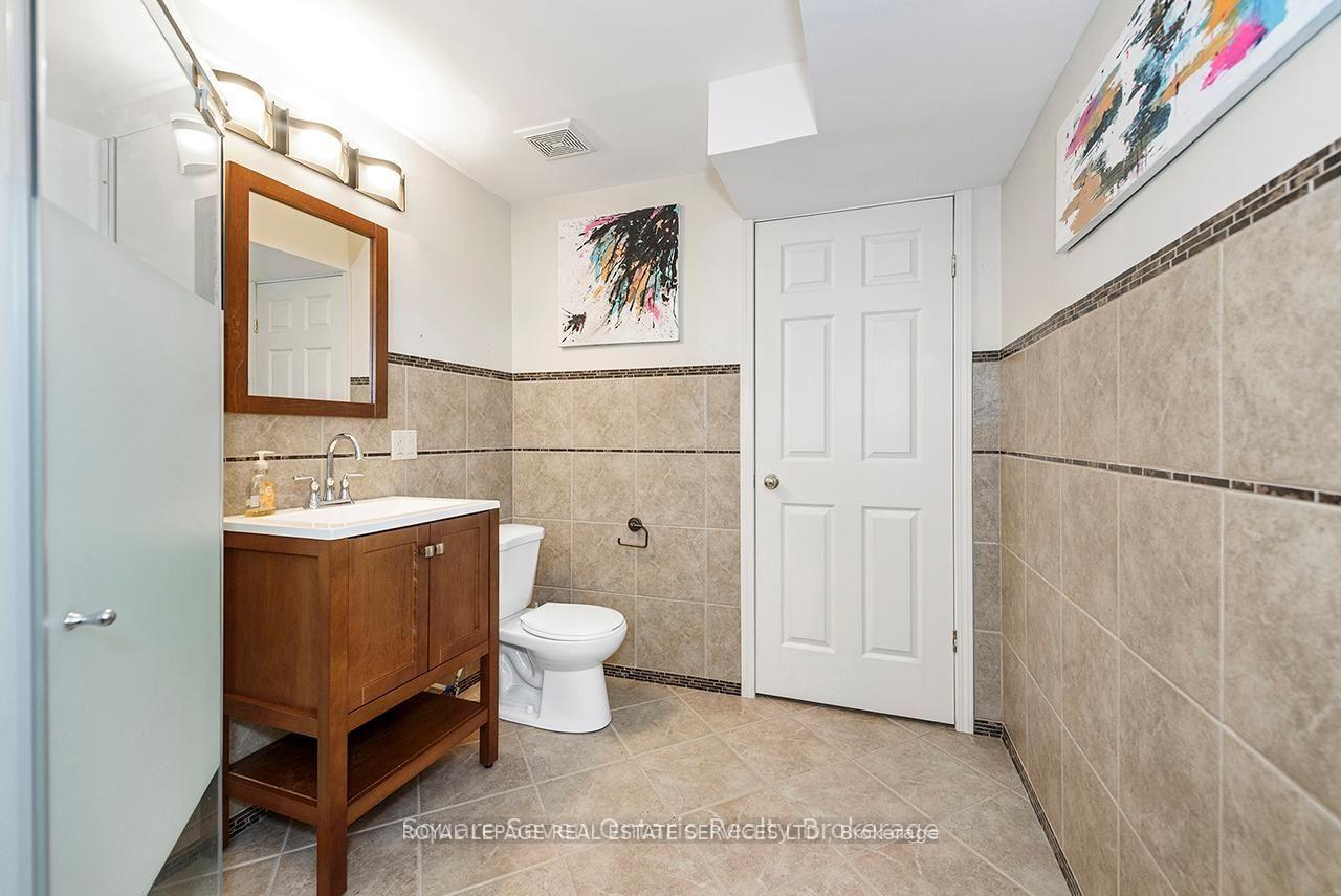 Photo 28 of 635 Commonwealth Crescent, Kitchener, Trussler — HOMEH