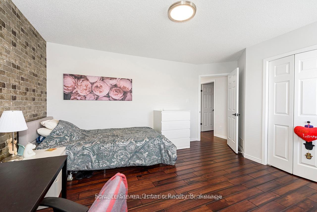 Photo 31 of 635 Commonwealth Crescent, Kitchener, Trussler — HOMEH