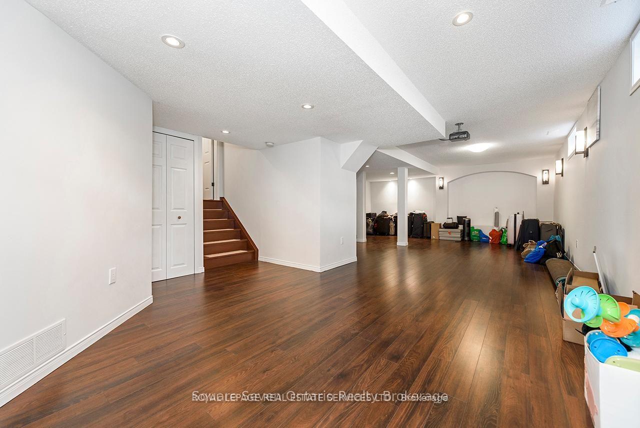 Photo 33 of 635 Commonwealth Crescent, Kitchener, Trussler — HOMEH