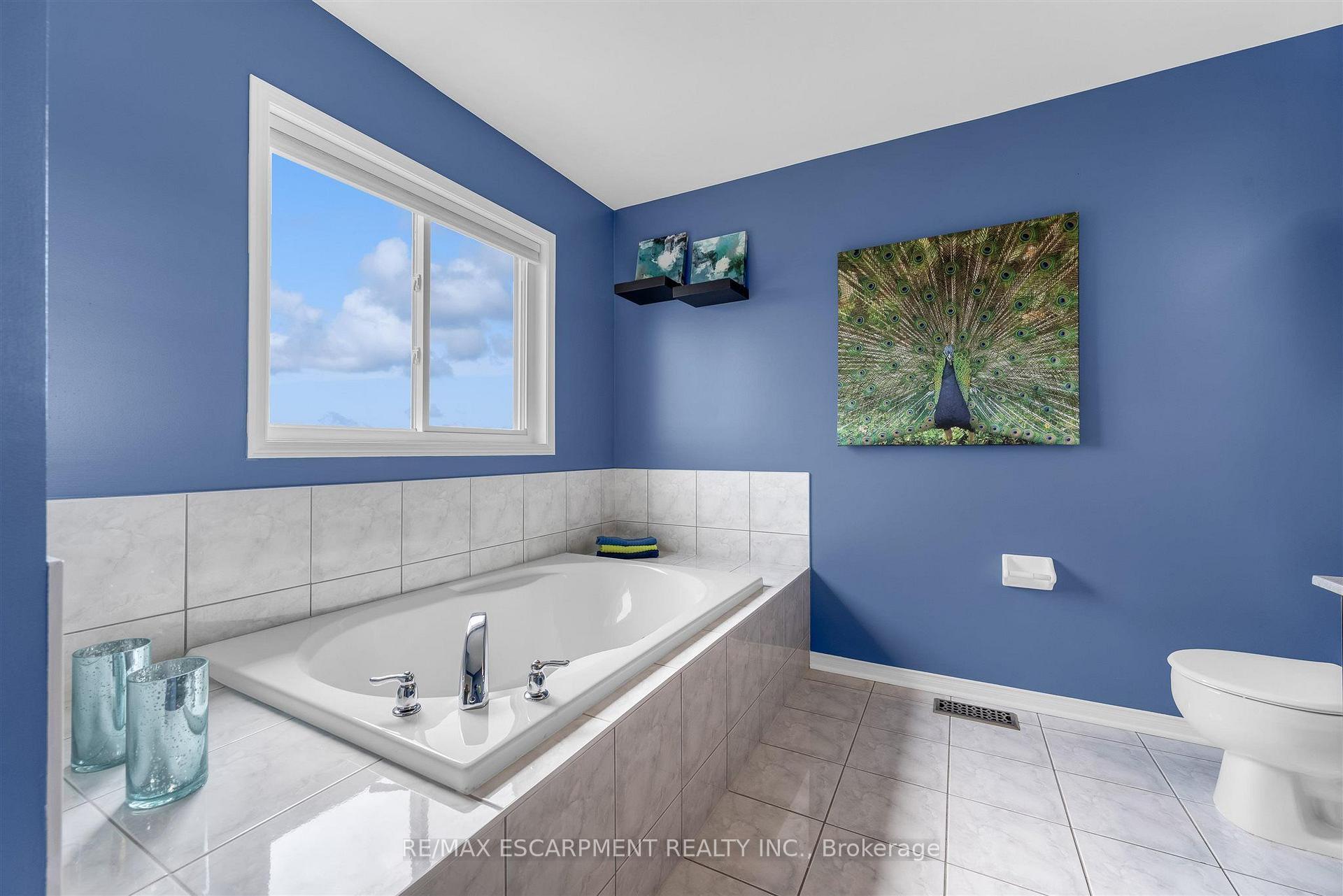 Photo 27 of 125 Voyager Pass, Hamilton, Binbrook — HOMEH