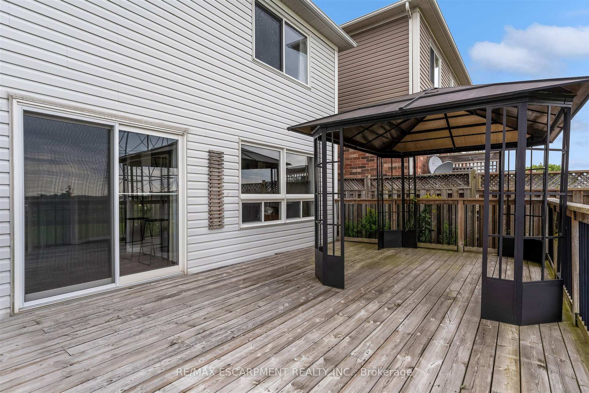 Photo 31 of 125 Voyager Pass, Hamilton, Binbrook — HOMEH