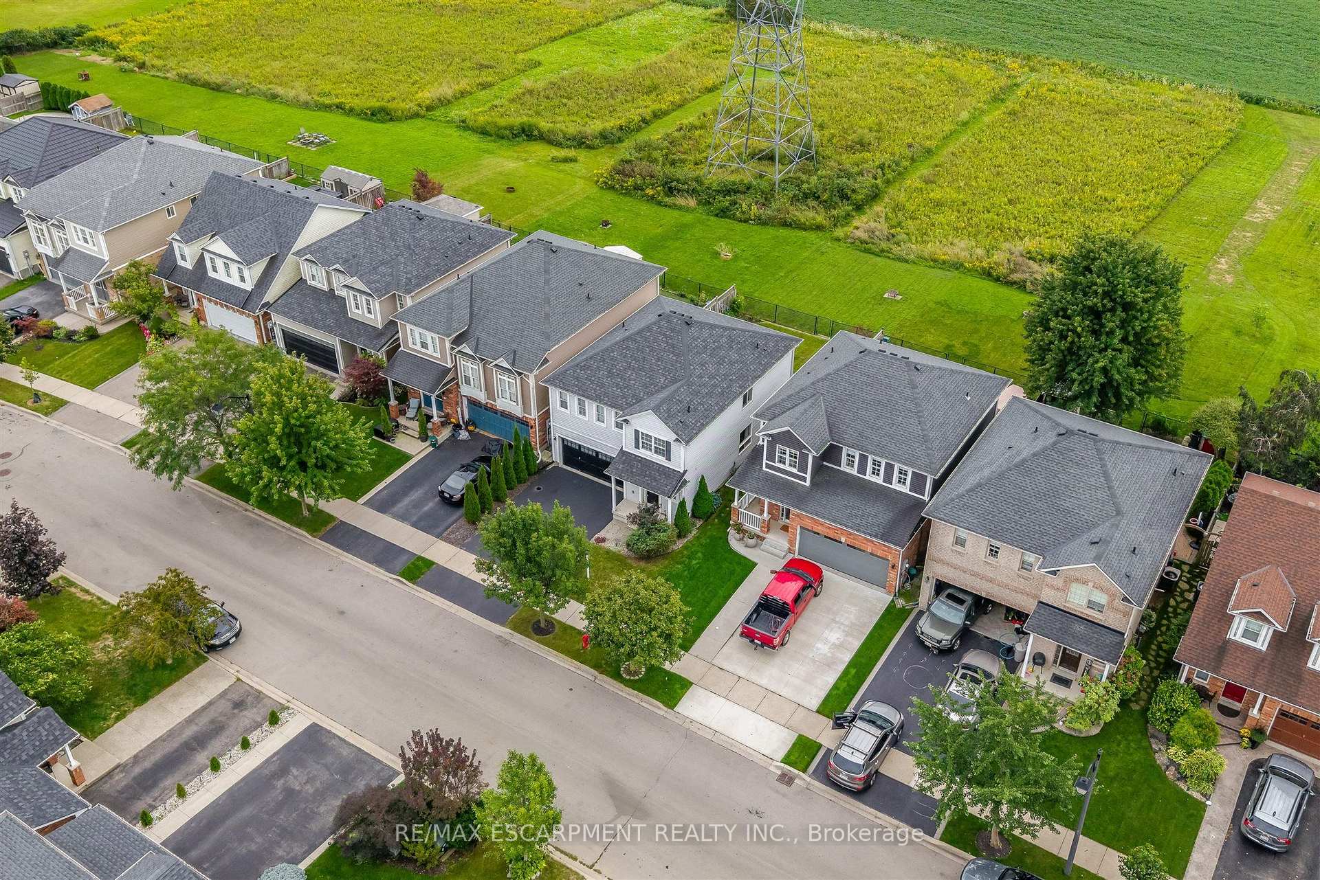 Photo 37 of 125 Voyager Pass, Hamilton, Binbrook — HOMEH